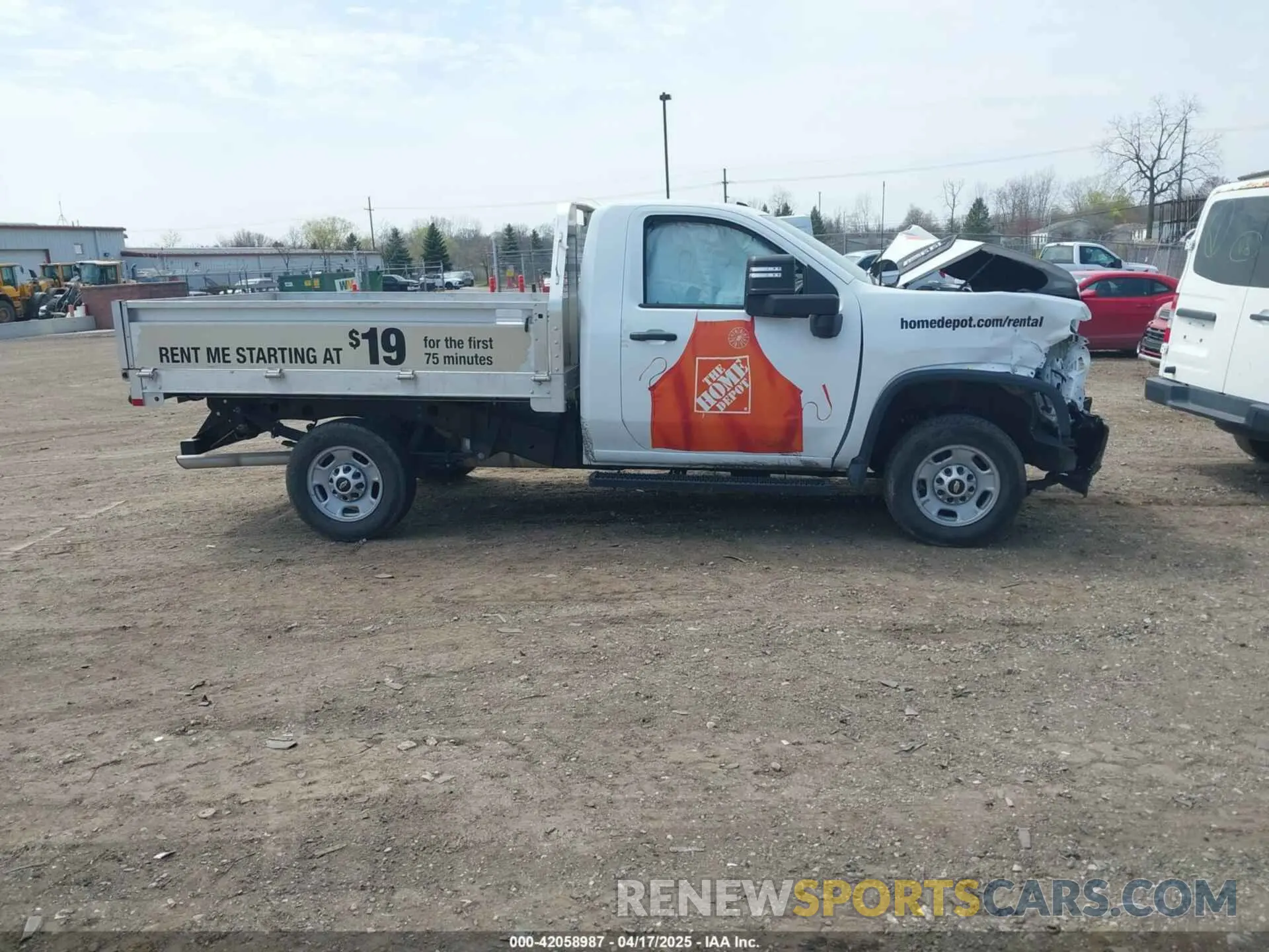 13 Photograph of a damaged car 1GB0WLE76RF290121 CHEVROLET SILVERADO 2500HD 2024