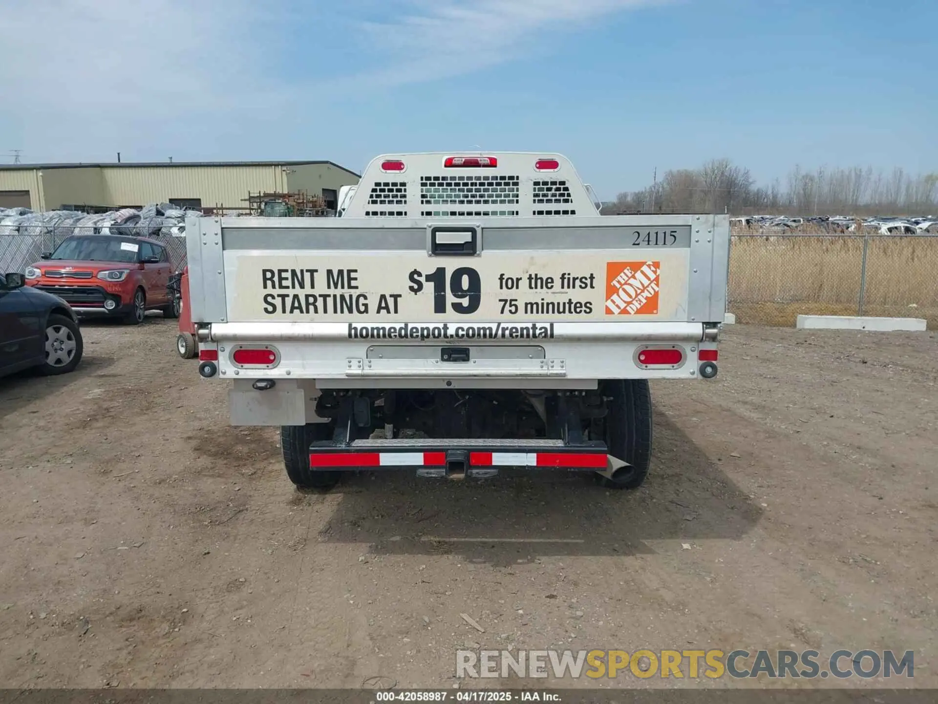 15 Photograph of a damaged car 1GB0WLE76RF290121 CHEVROLET SILVERADO 2500HD 2024