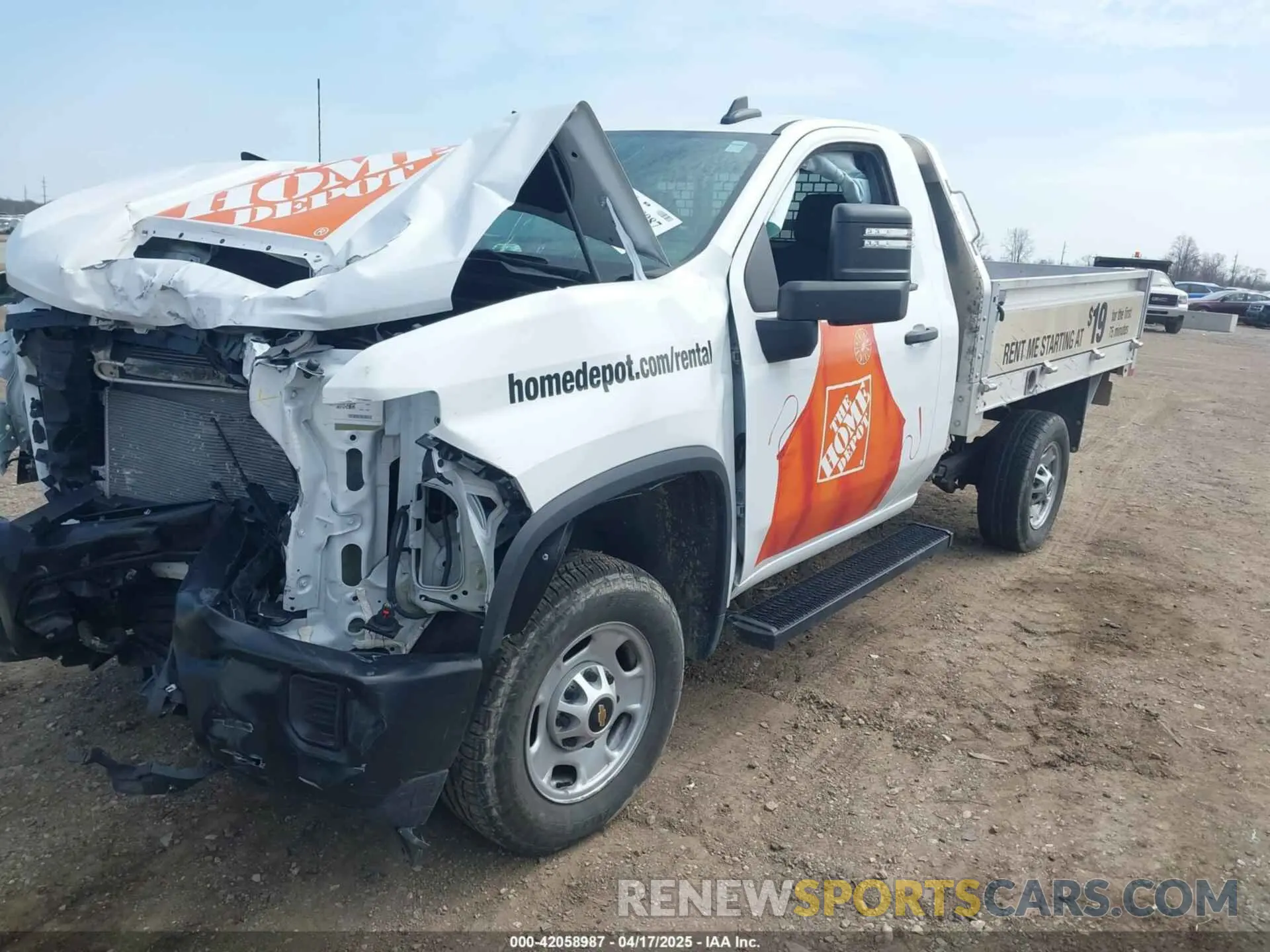 2 Photograph of a damaged car 1GB0WLE76RF290121 CHEVROLET SILVERADO 2500HD 2024