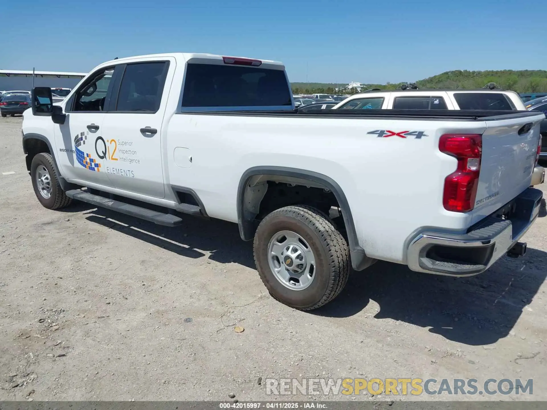 3 Photograph of a damaged car 1GC1YLE78RF457511 CHEVROLET SILVERADO 2500HD 2024