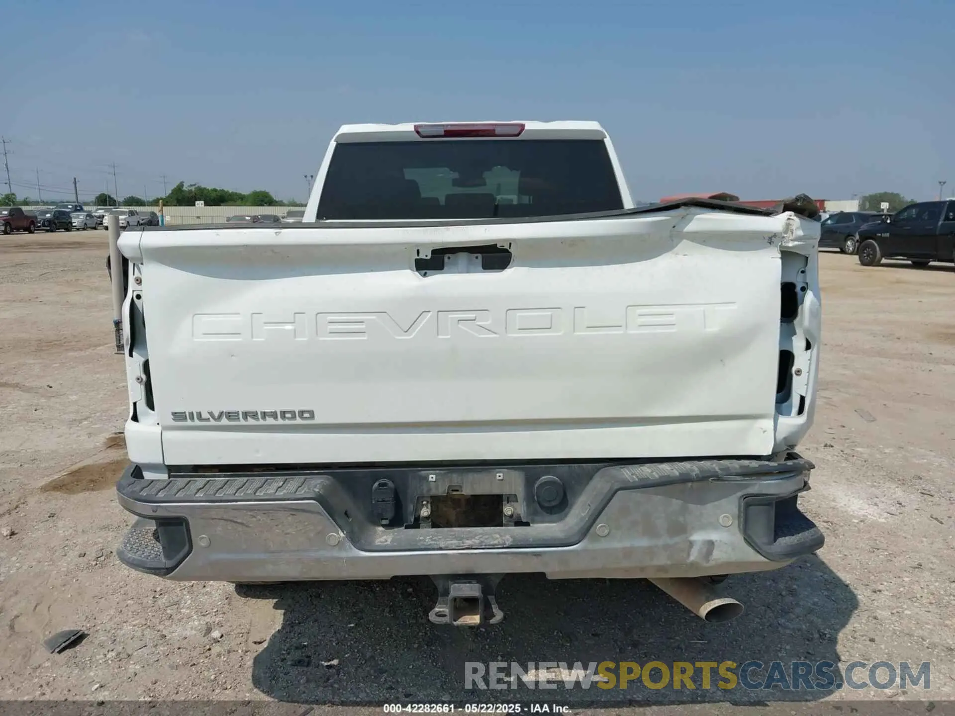 16 Photograph of a damaged car 1GC2YLE7XRF176296 CHEVROLET SILVERADO 2500HD 2024