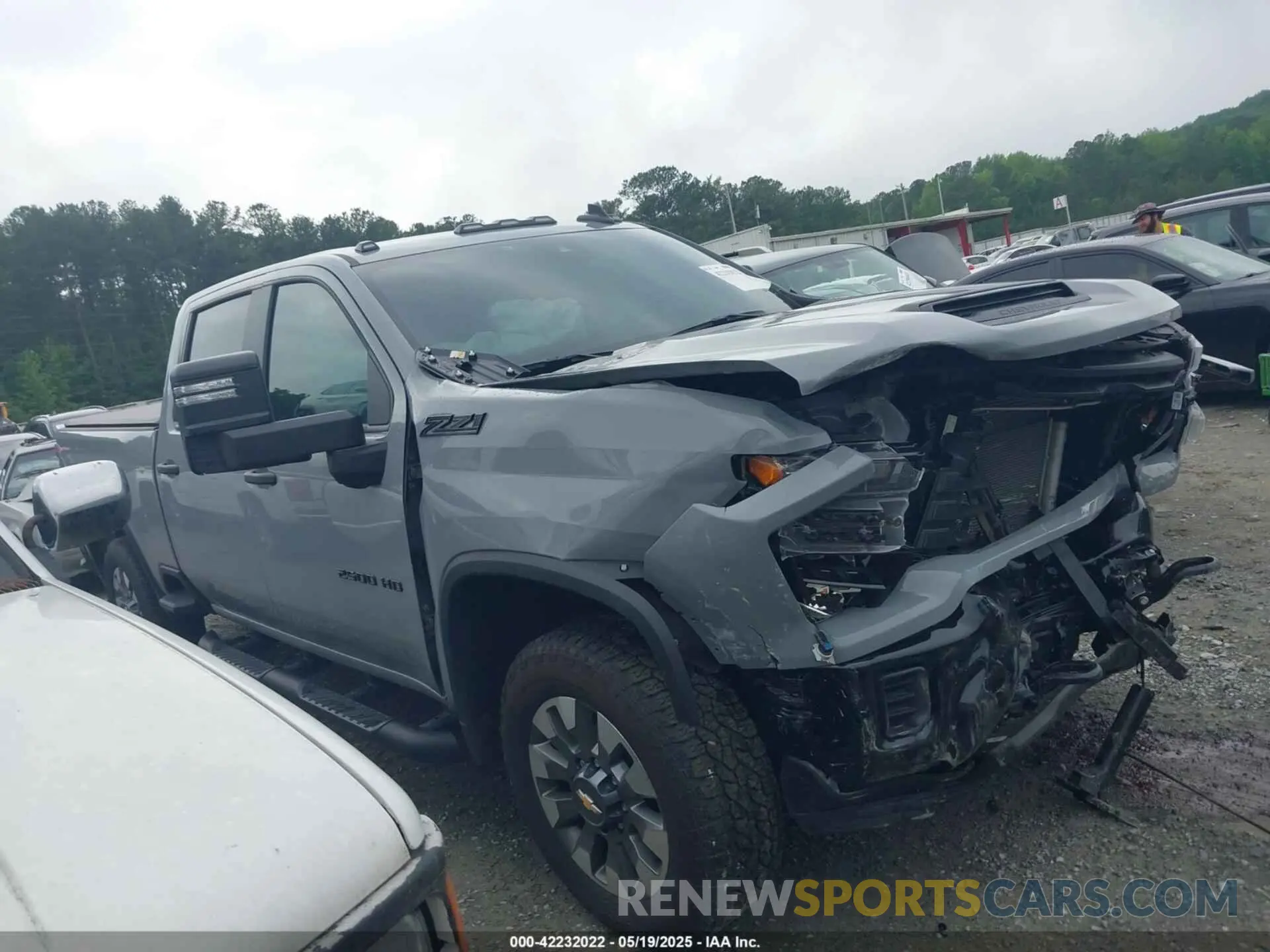 13 Photograph of a damaged car 1GC4YME77RF327318 CHEVROLET SILVERADO 2500HD 2024