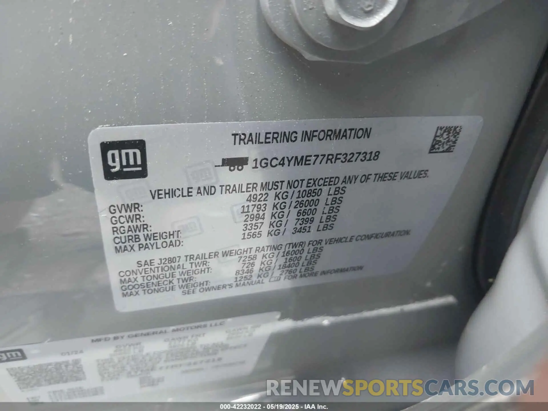 9 Photograph of a damaged car 1GC4YME77RF327318 CHEVROLET SILVERADO 2500HD 2024