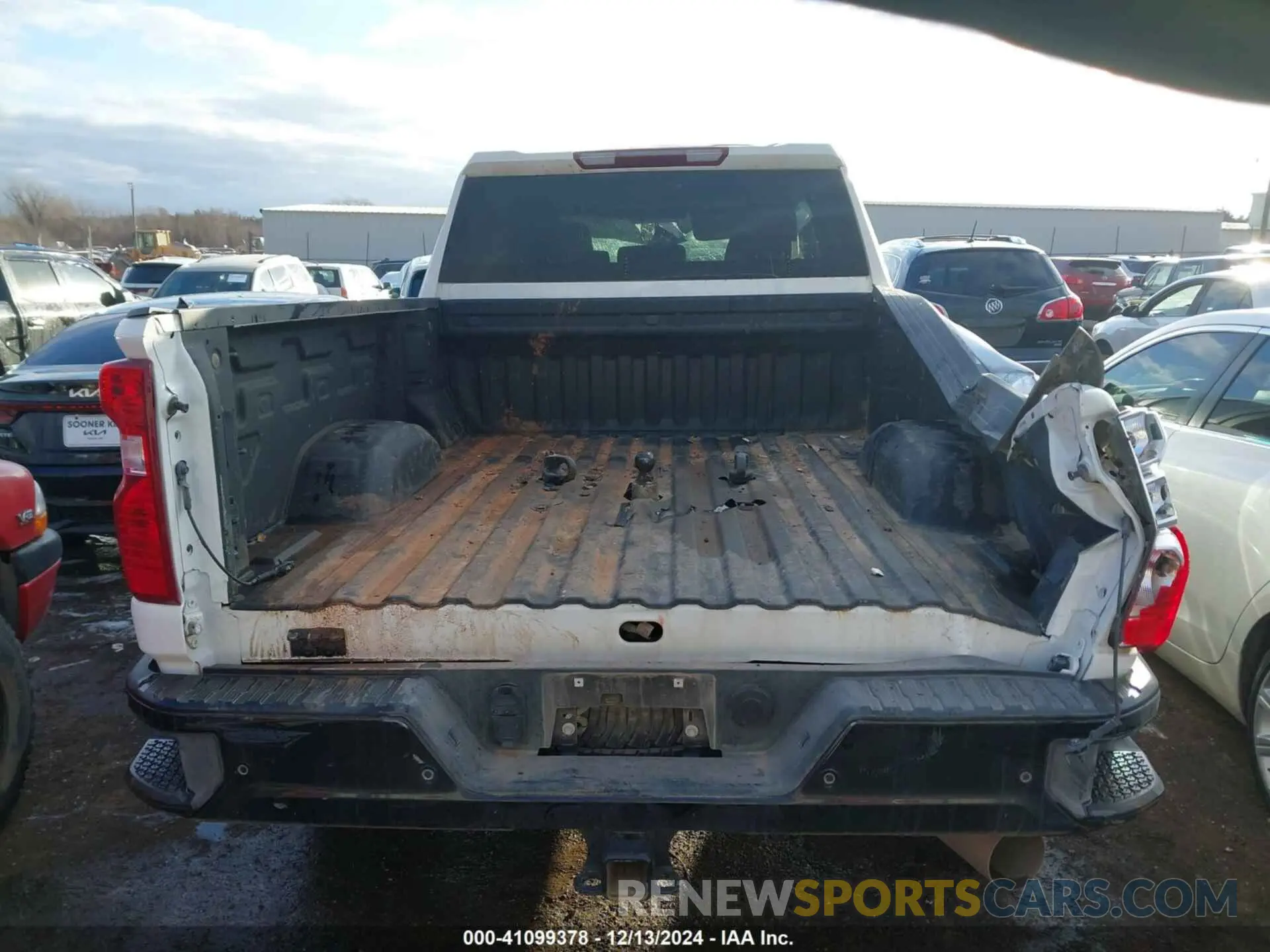 15 Photograph of a damaged car 1GC4YMEY1RF326691 CHEVROLET SILVERADO 2500HD 2024