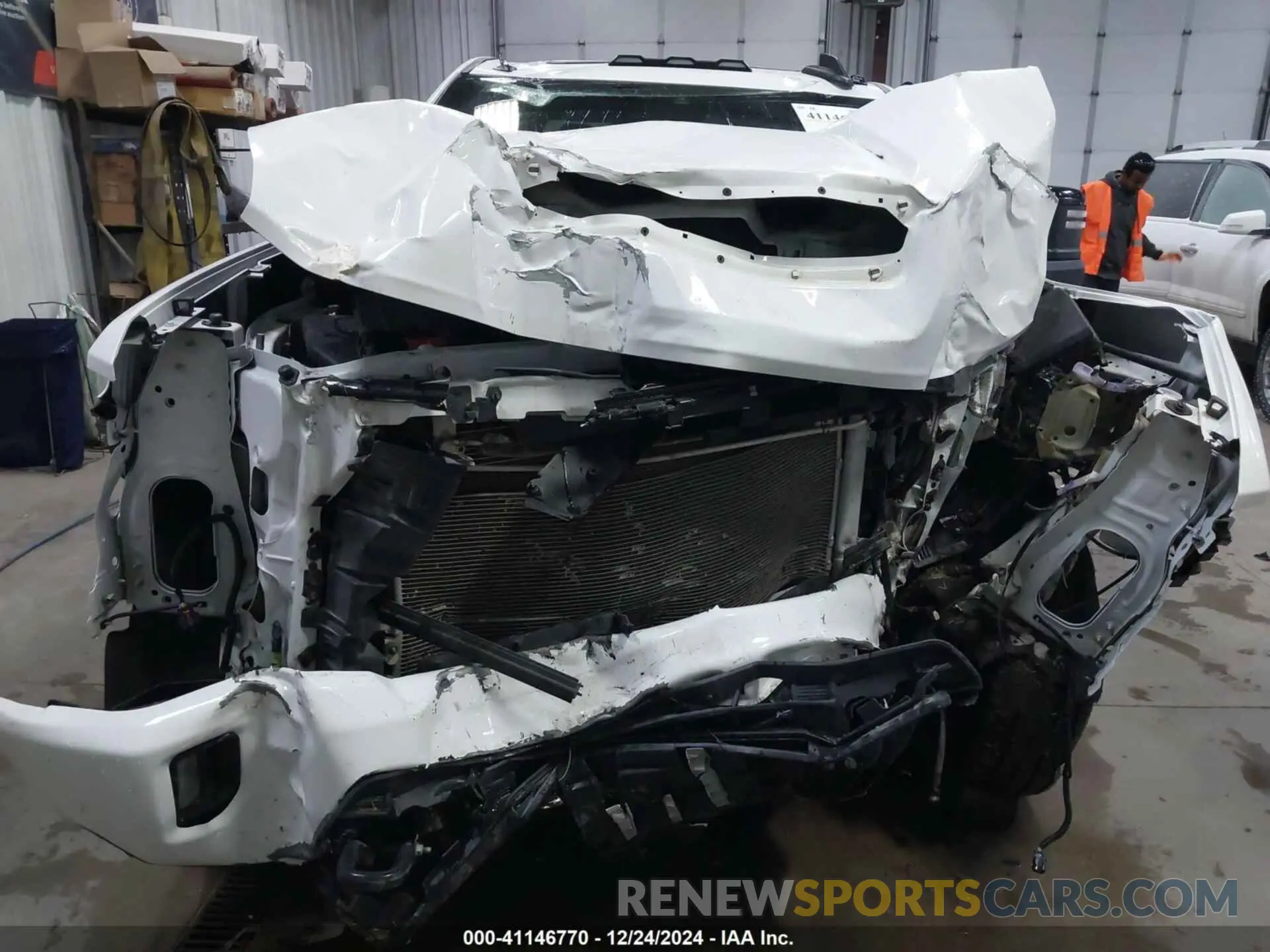11 Photograph of a damaged car 1GC4YNE72RF203060 CHEVROLET SILVERADO 2500HD 2024