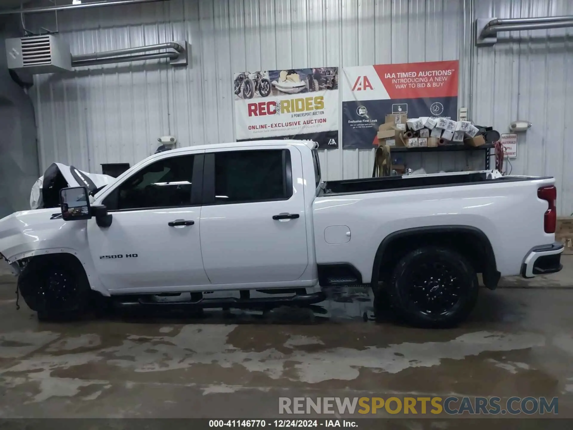 13 Photograph of a damaged car 1GC4YNE72RF203060 CHEVROLET SILVERADO 2500HD 2024