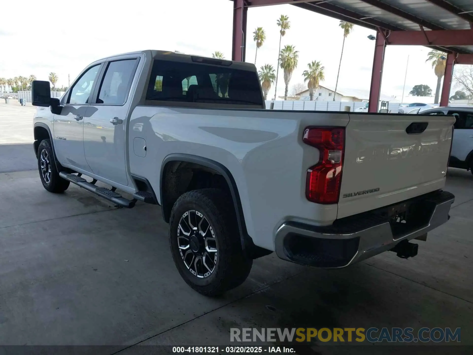 3 Photograph of a damaged car 1GC4YNEY2RF195437 CHEVROLET SILVERADO 2500HD 2024