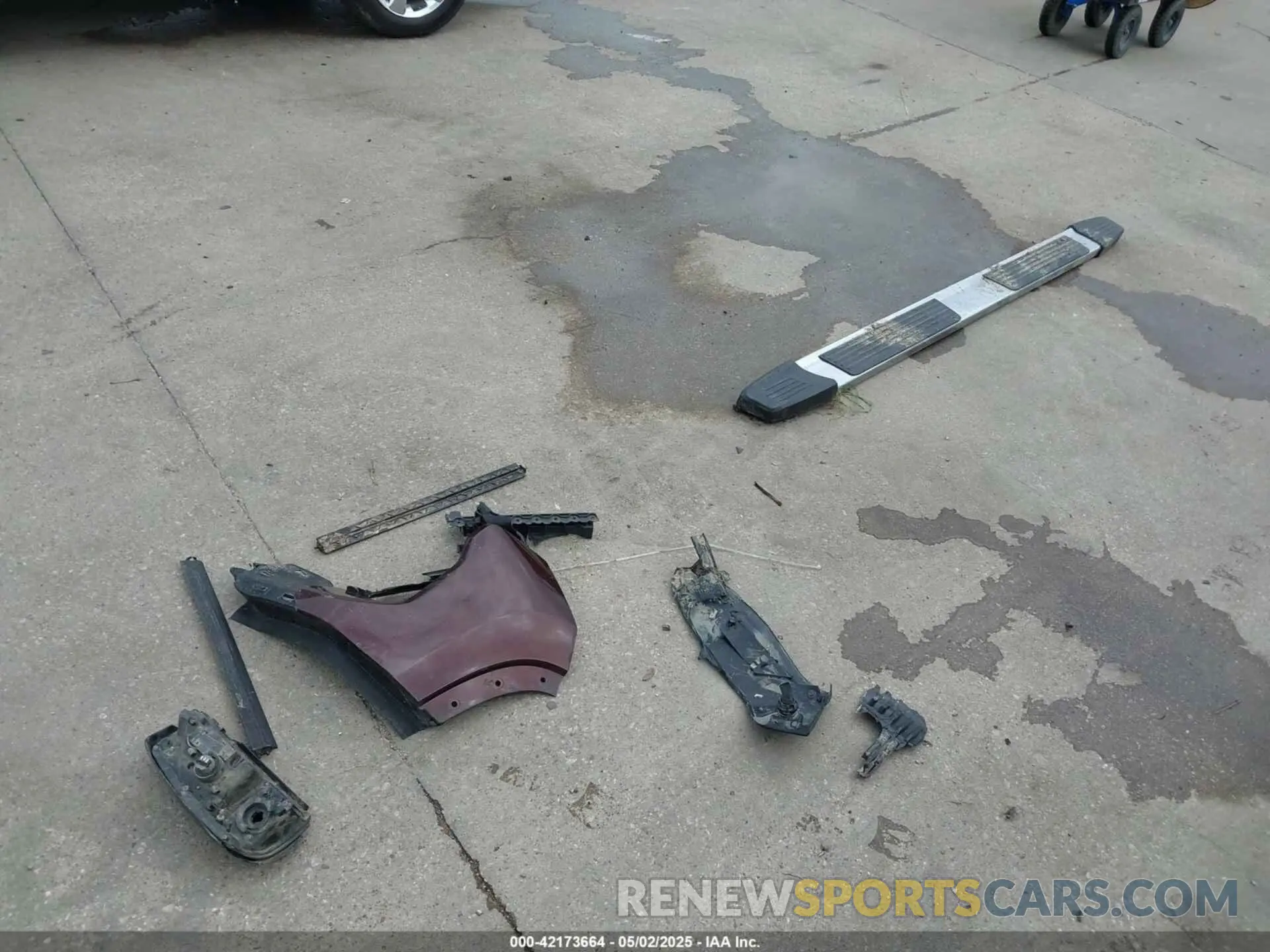 12 Photograph of a damaged car 1GC4YPEY6RF337932 CHEVROLET SILVERADO 2500HD 2024