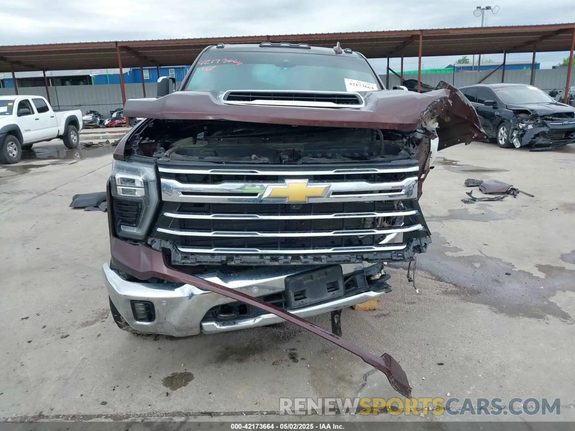 13 Photograph of a damaged car 1GC4YPEY6RF337932 CHEVROLET SILVERADO 2500HD 2024