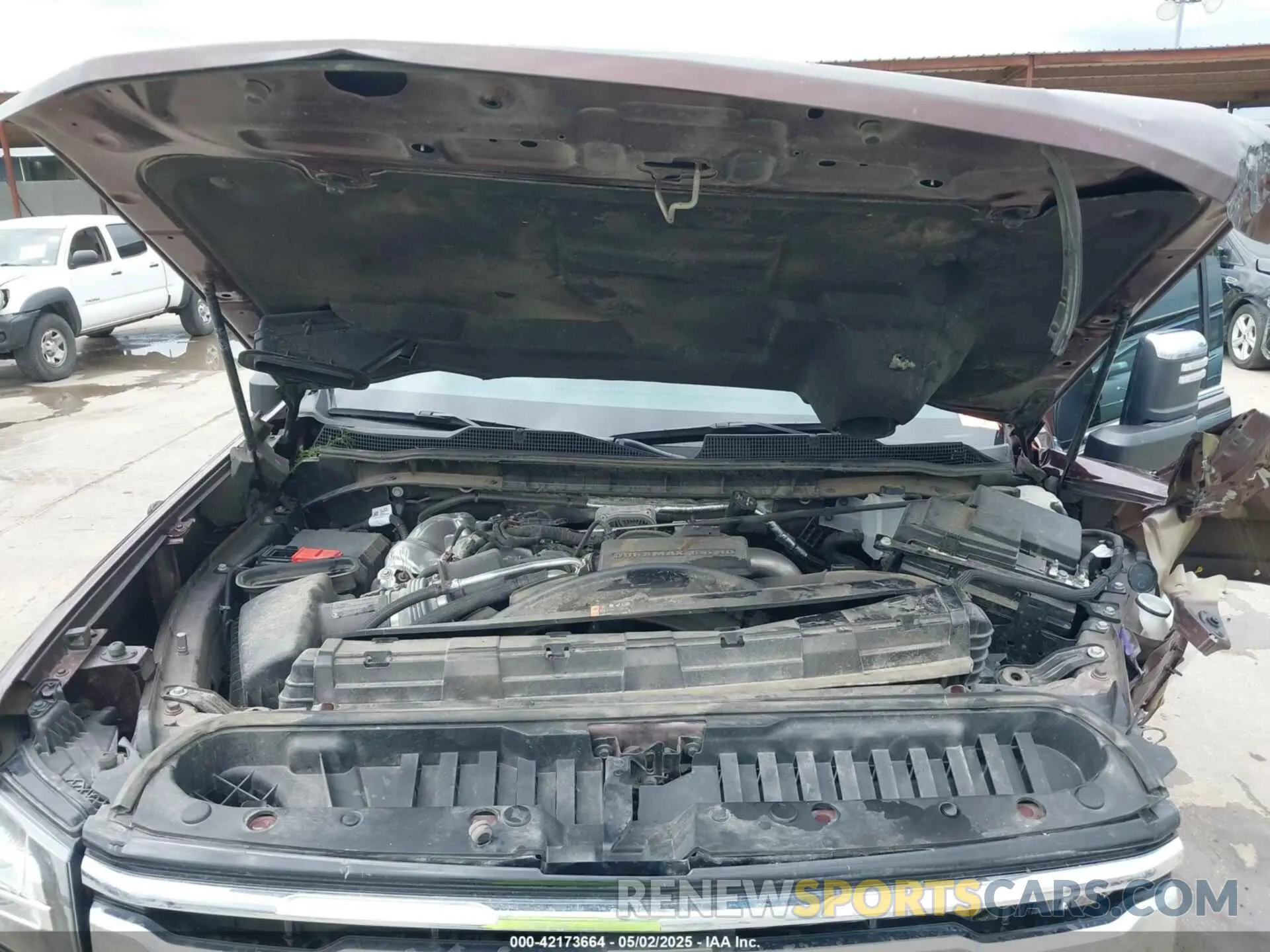 9 Photograph of a damaged car 1GC4YPEY6RF337932 CHEVROLET SILVERADO 2500HD 2024
