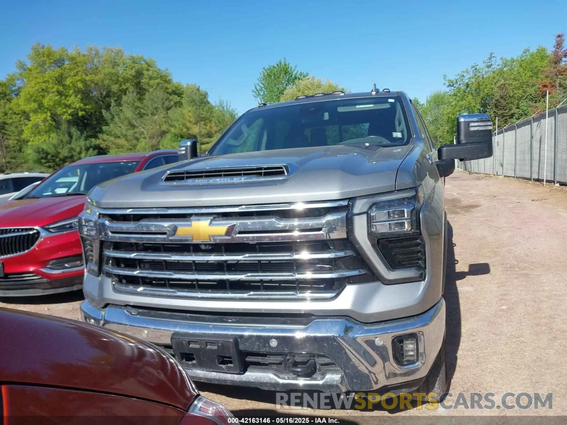 12 Photograph of a damaged car 1GC4YPEY9RF138311 CHEVROLET SILVERADO 2500HD 2024