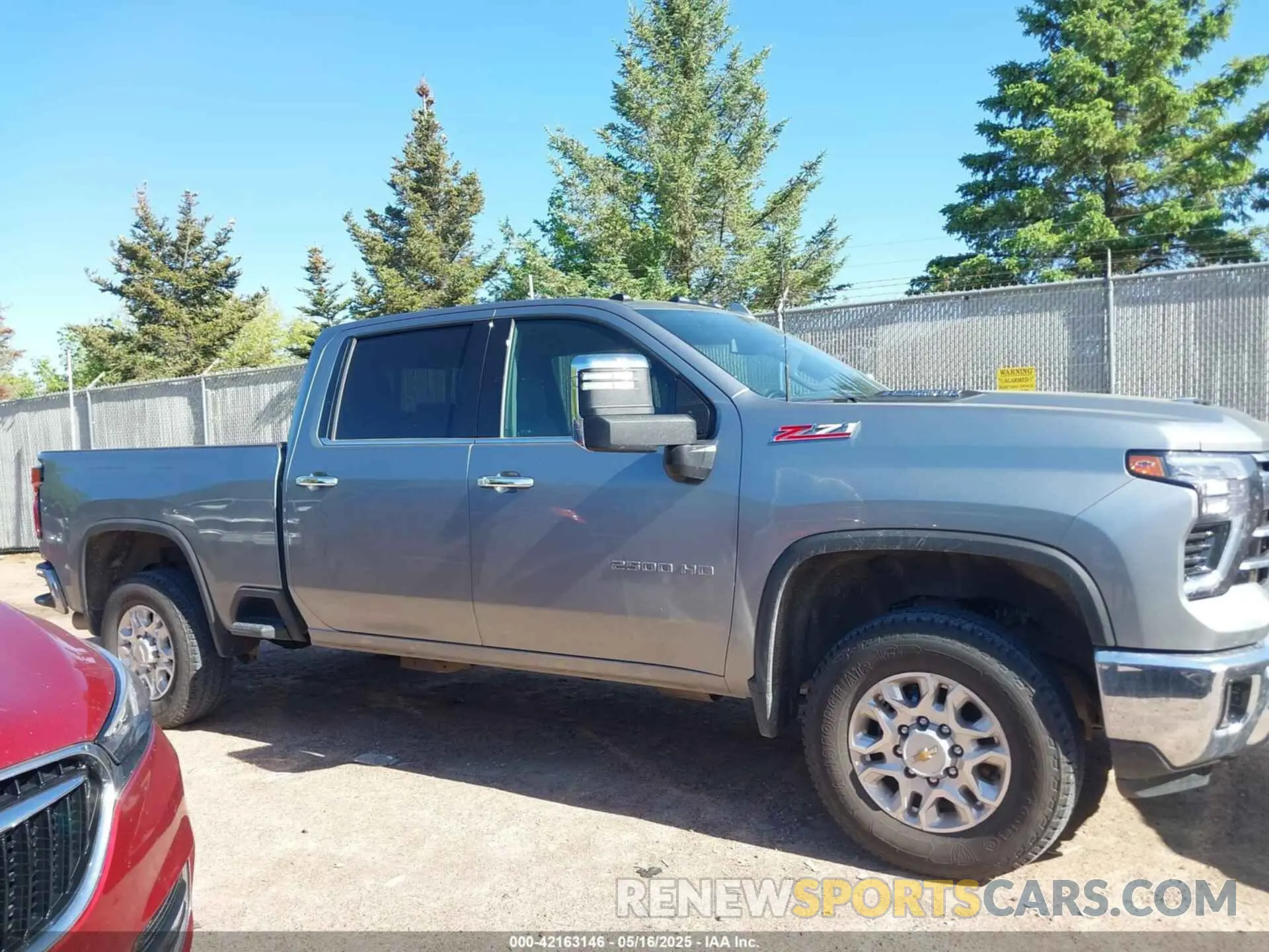 13 Photograph of a damaged car 1GC4YPEY9RF138311 CHEVROLET SILVERADO 2500HD 2024