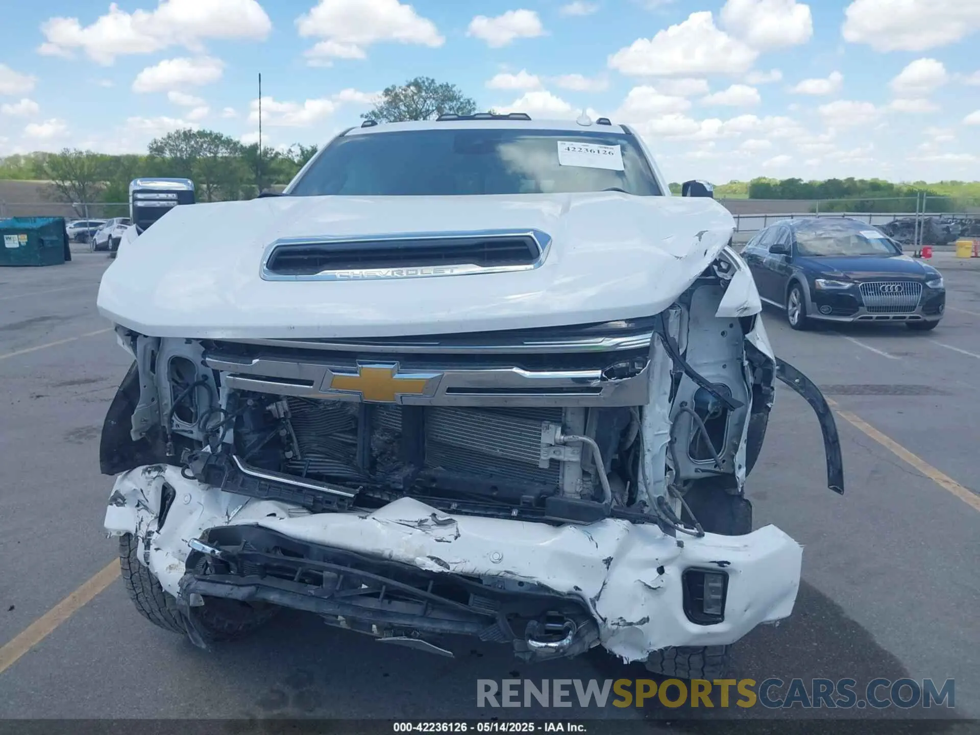 12 Photograph of a damaged car 1GC4YREY9RF146114 CHEVROLET SILVERADO 2500HD 2024