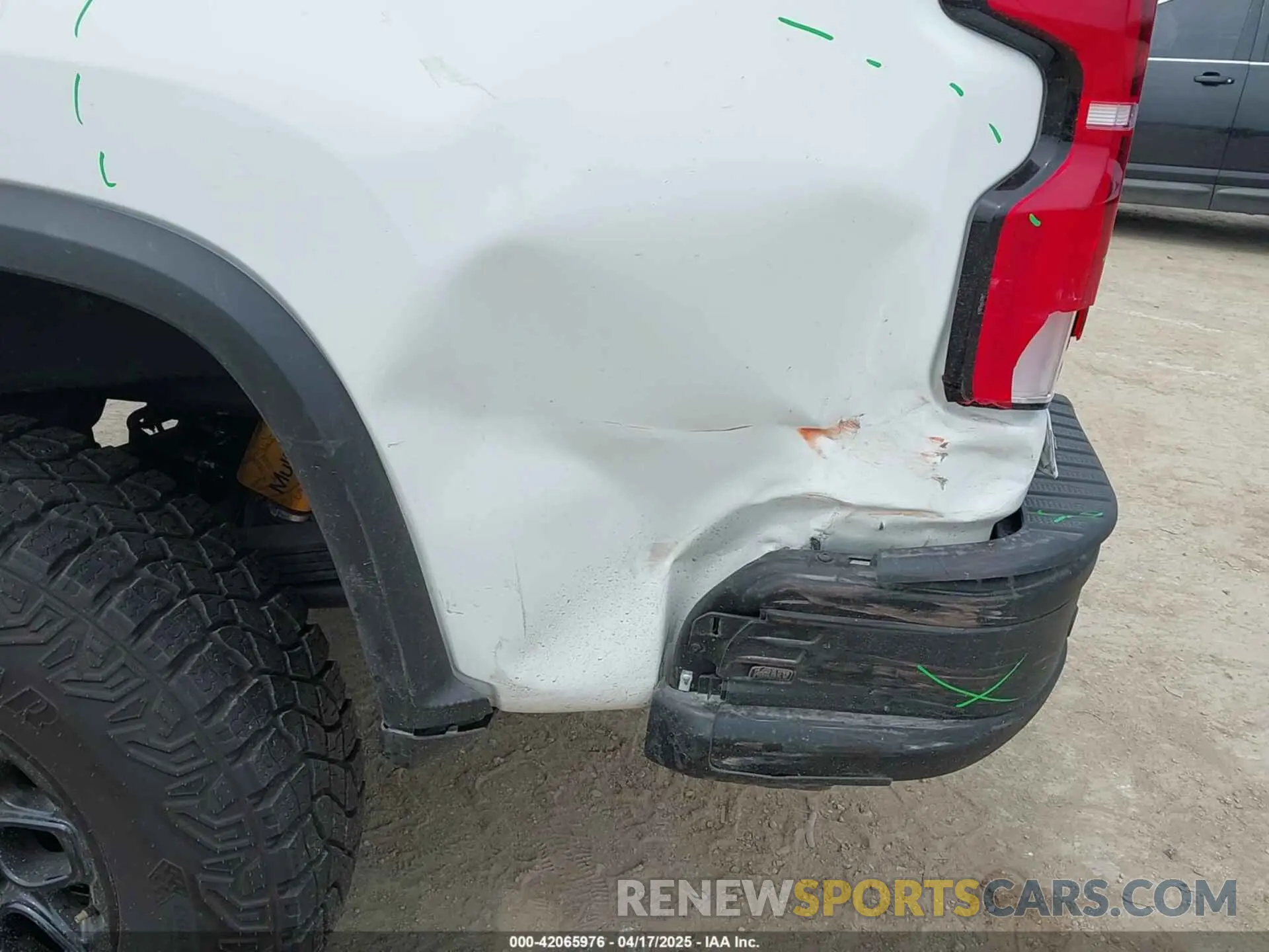 6 Photograph of a damaged car 1GC4YYEY9RF440980 CHEVROLET SILVERADO 2500HD 2024