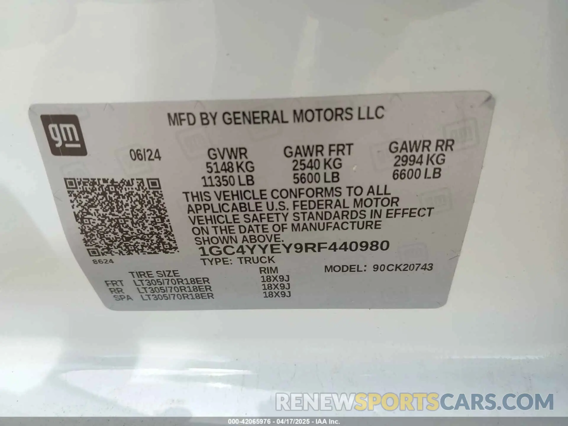 9 Photograph of a damaged car 1GC4YYEY9RF440980 CHEVROLET SILVERADO 2500HD 2024
