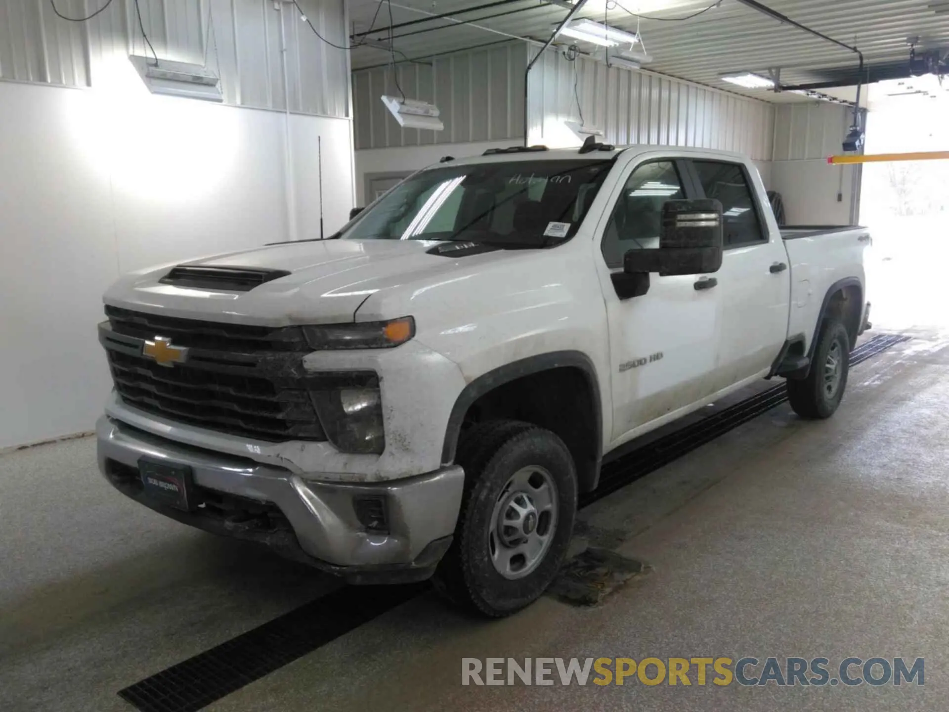 27 Photograph of a damaged car 2GC1YLE70R1152348 CHEVROLET SILVERADO 2500HD 2024