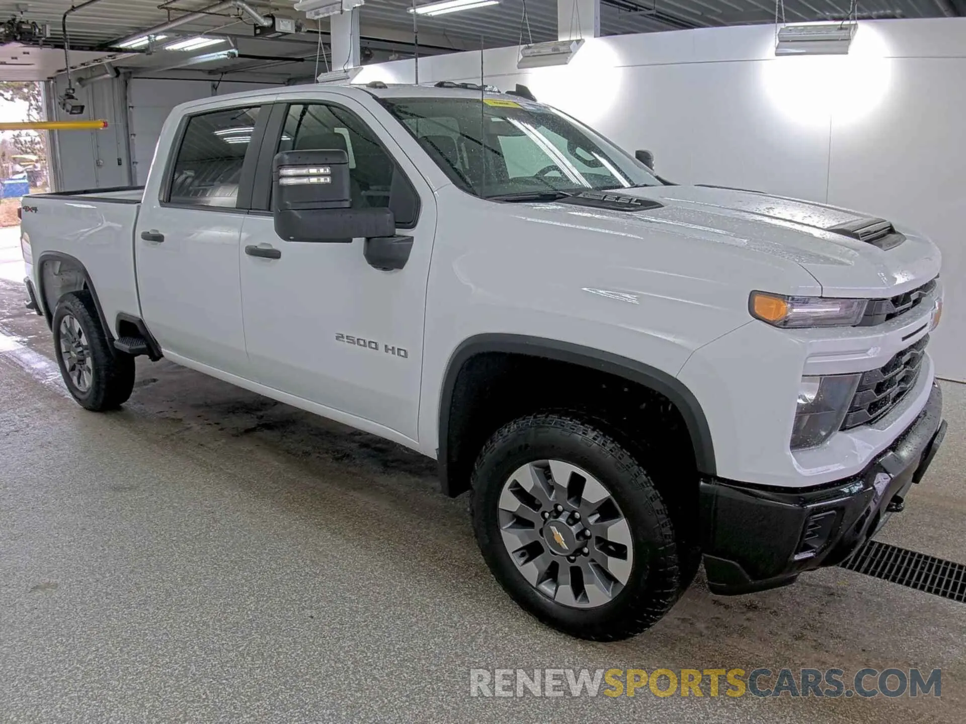 21 Photograph of a damaged car 2GC1YME74R1179283 CHEVROLET SILVERADO 2500HD 2024
