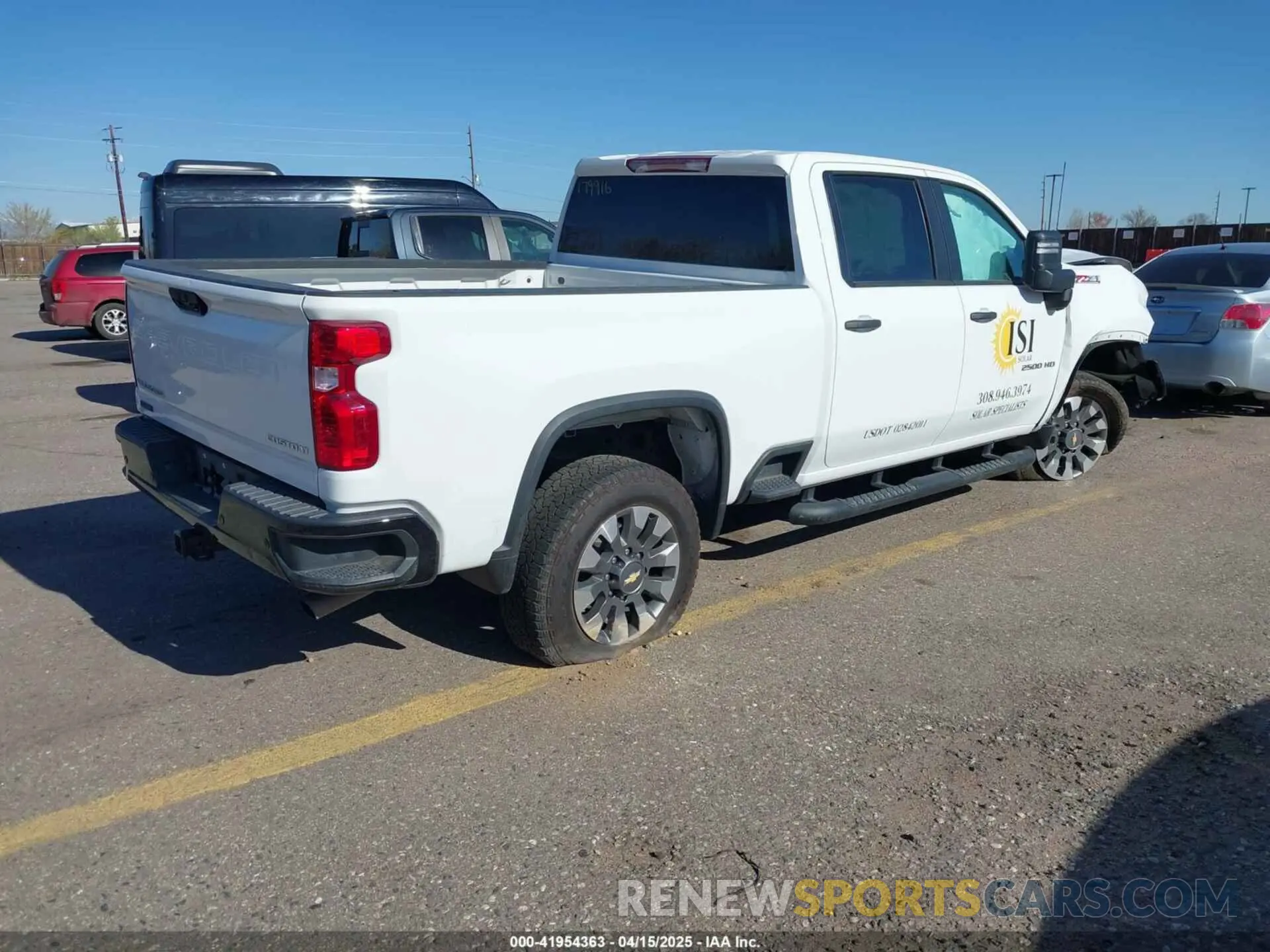 4 Photograph of a damaged car 2GC1YME76R1179916 CHEVROLET SILVERADO 2500HD 2024