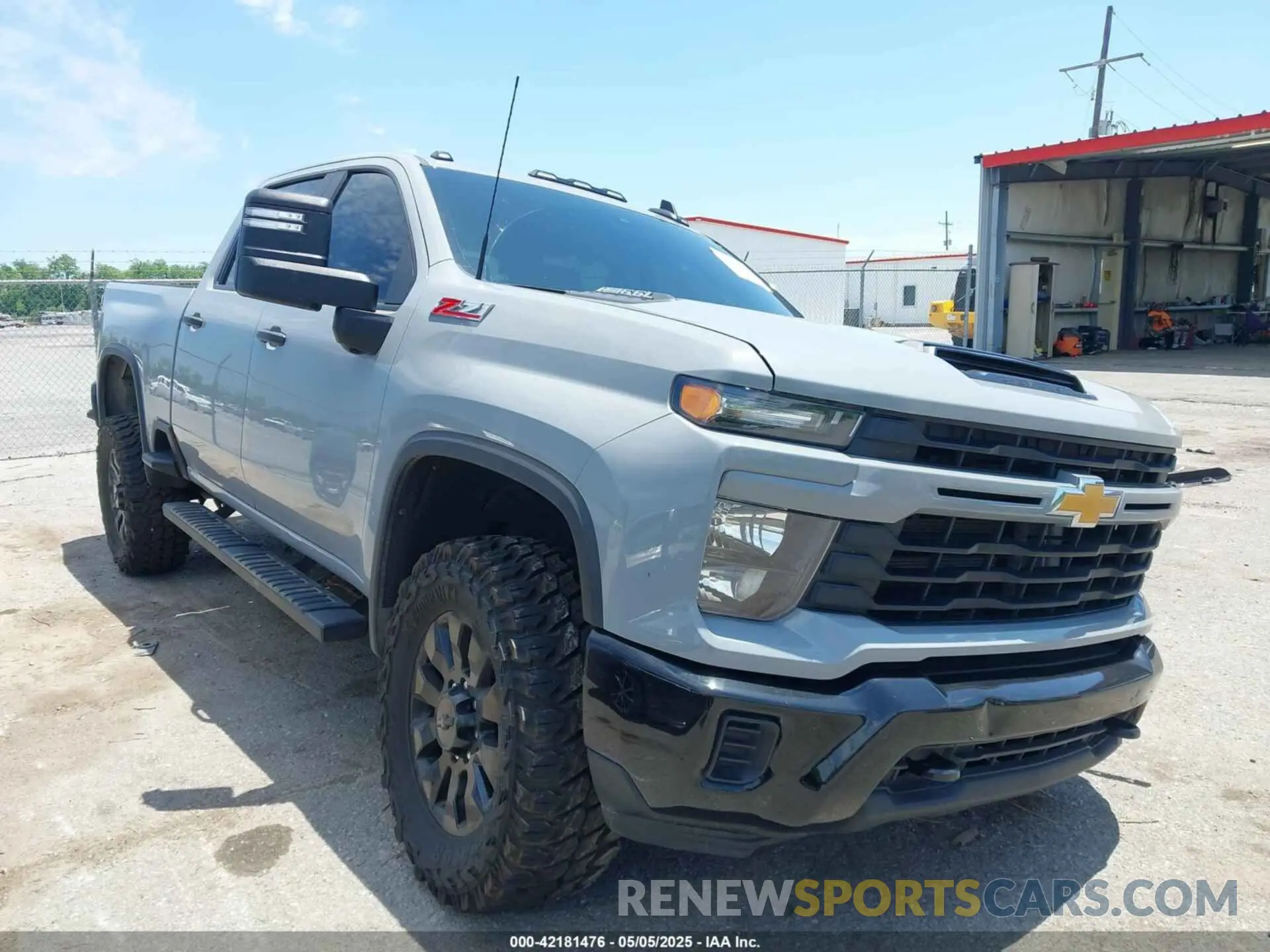 1 Photograph of a damaged car 2GC4YME73R1223318 CHEVROLET SILVERADO 2500HD 2024