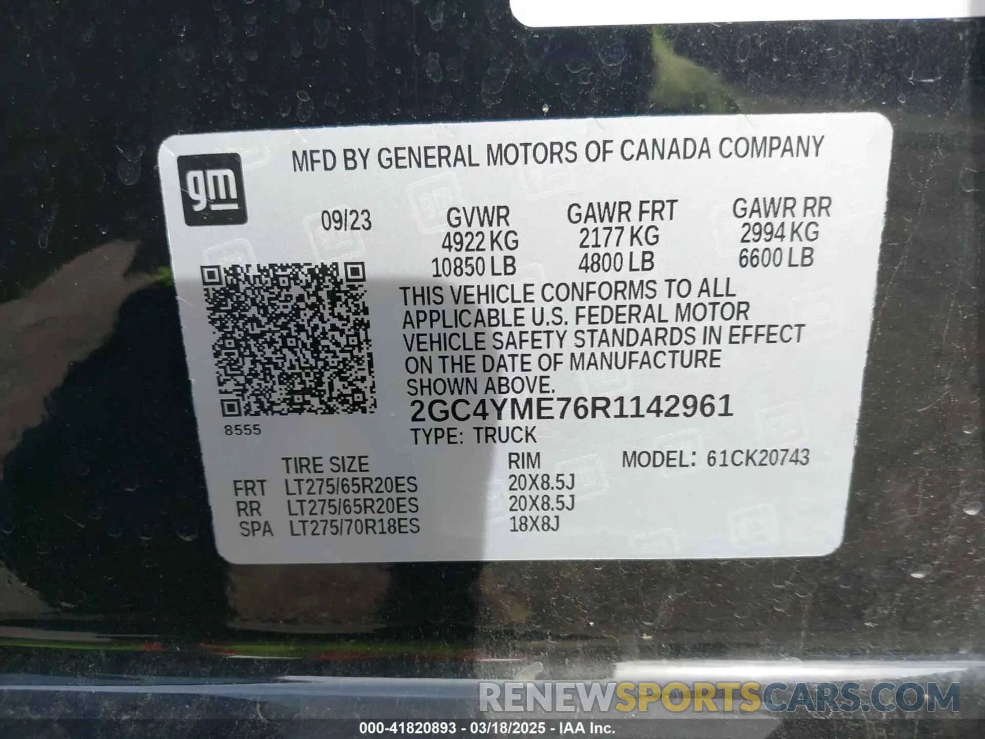 8 Photograph of a damaged car 2GC4YME76R1142961 CHEVROLET SILVERADO 2500HD 2024