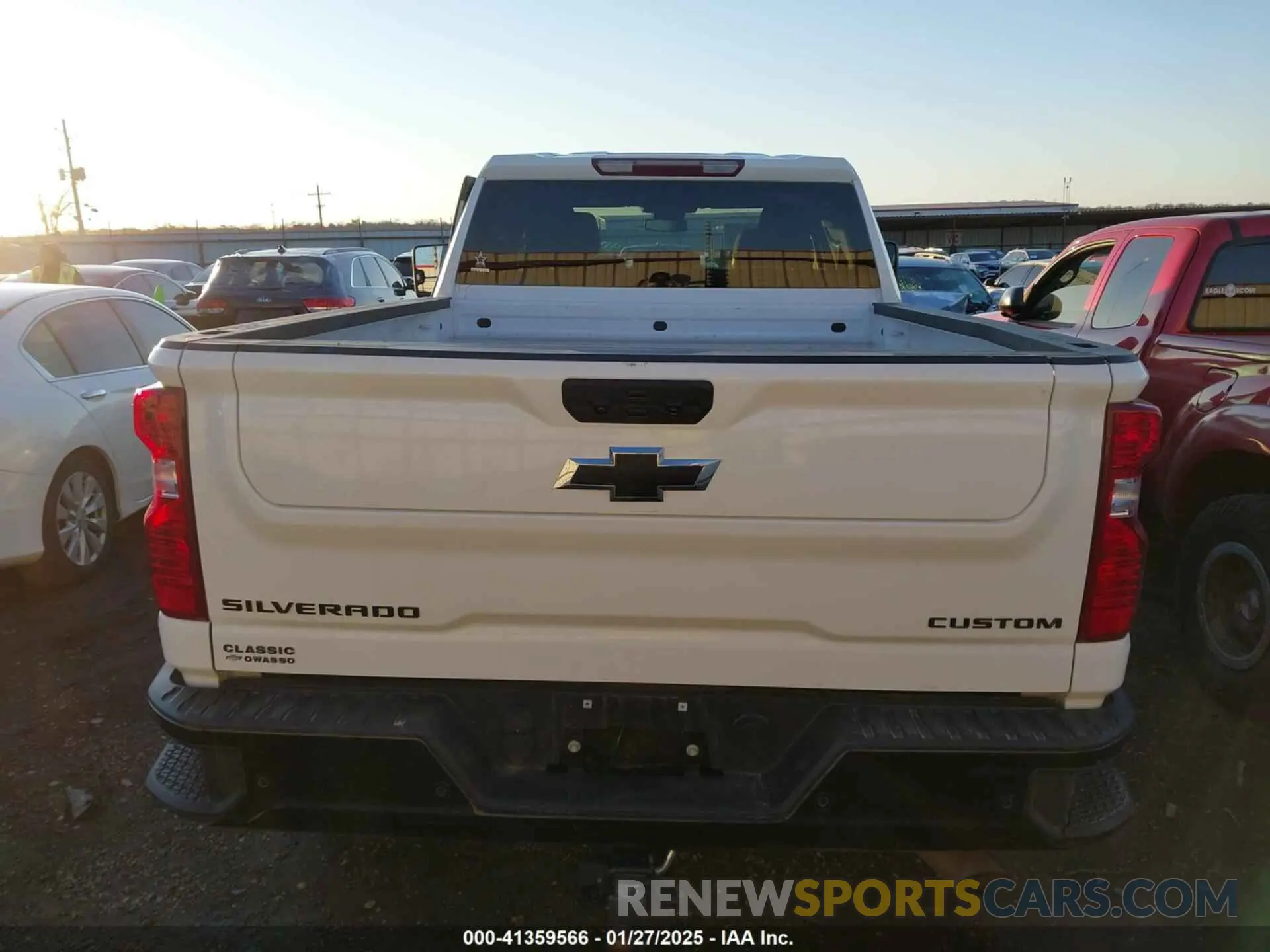 15 Photograph of a damaged car 2GC4YME7XR1115147 CHEVROLET SILVERADO 2500HD 2024