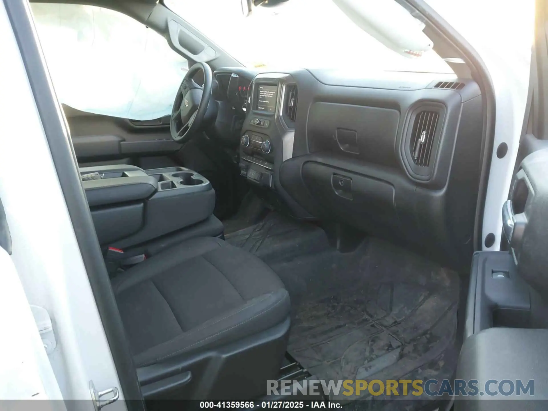 6 Photograph of a damaged car 2GC4YME7XR1115147 CHEVROLET SILVERADO 2500HD 2024