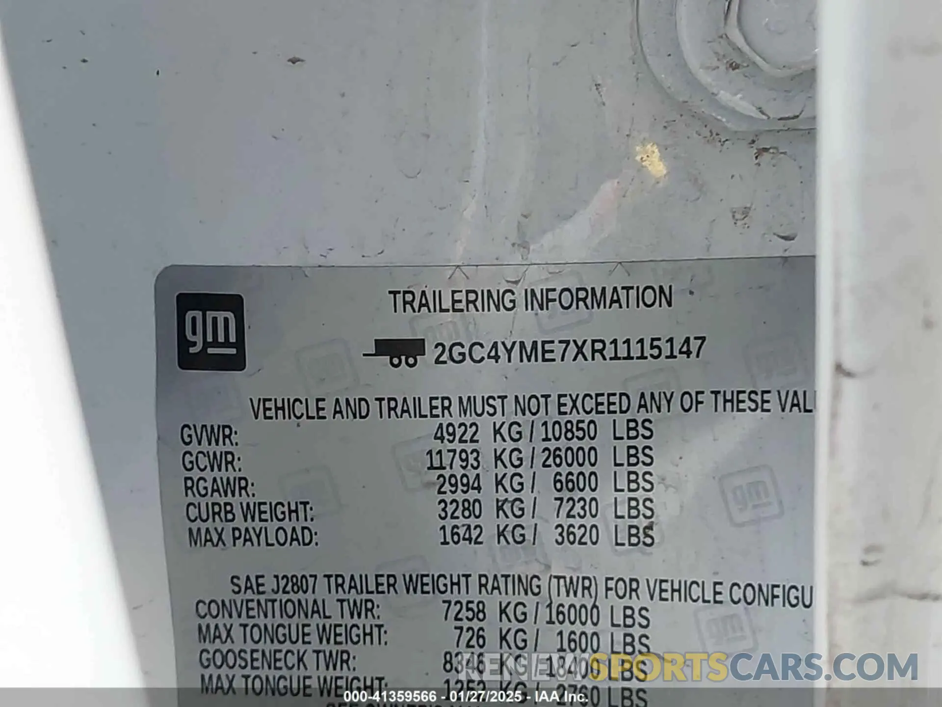 8 Photograph of a damaged car 2GC4YME7XR1115147 CHEVROLET SILVERADO 2500HD 2024
