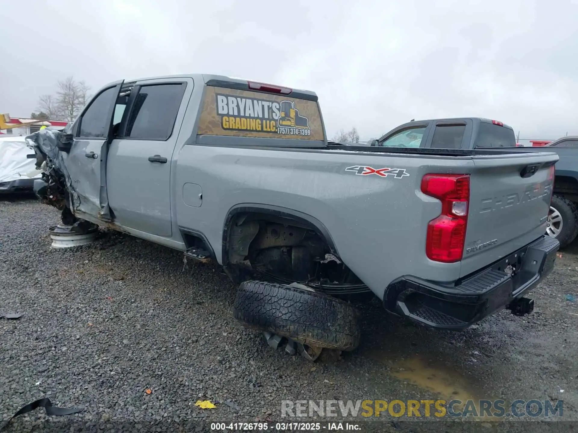 3 Photograph of a damaged car 2GC4YMEY6R1261280 CHEVROLET SILVERADO 2500HD 2024