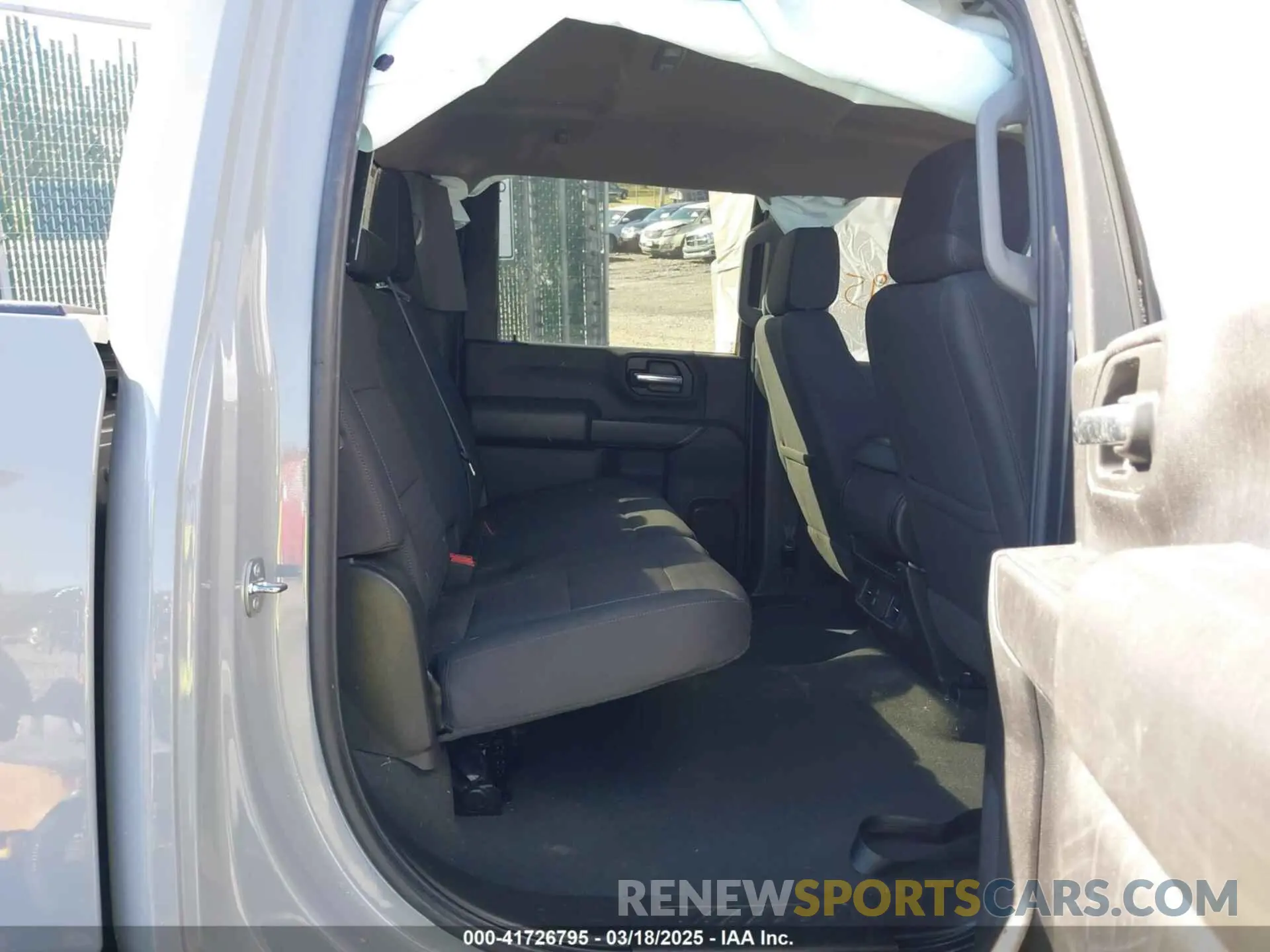 7 Photograph of a damaged car 2GC4YMEY6R1261280 CHEVROLET SILVERADO 2500HD 2024