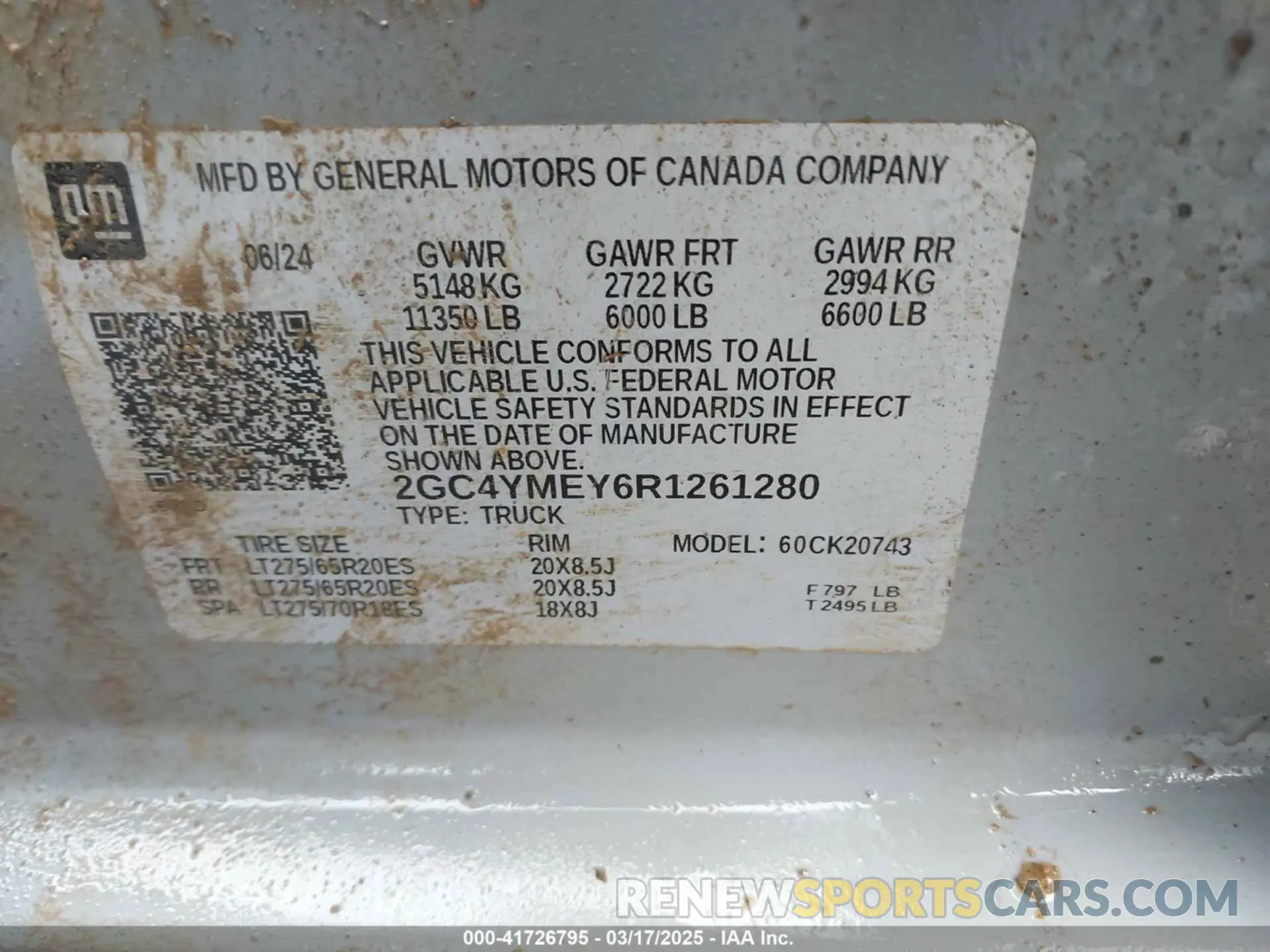 8 Photograph of a damaged car 2GC4YMEY6R1261280 CHEVROLET SILVERADO 2500HD 2024