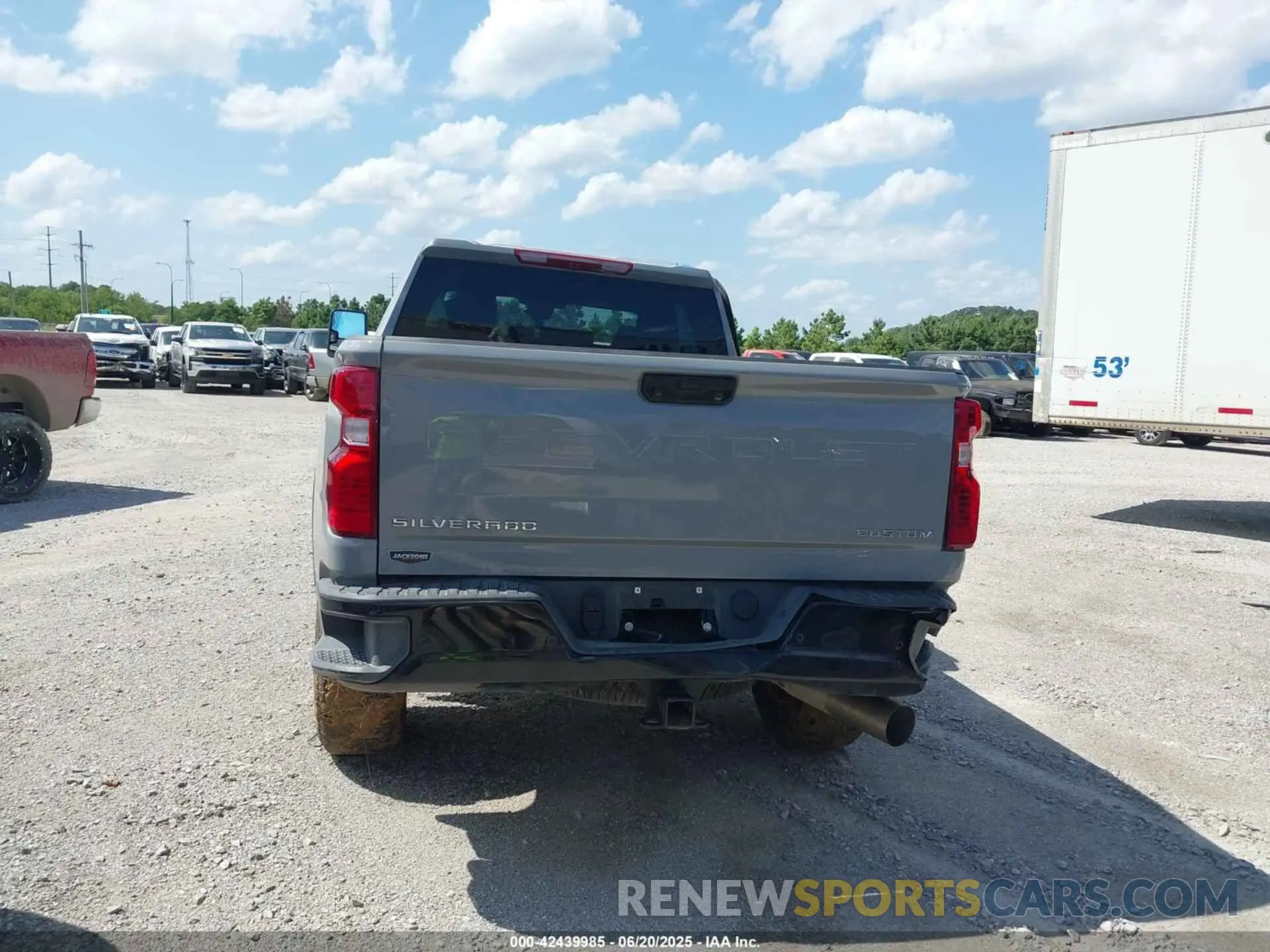 15 Photograph of a damaged car 2GC4YMEYXR1251657 CHEVROLET SILVERADO 2500HD 2024