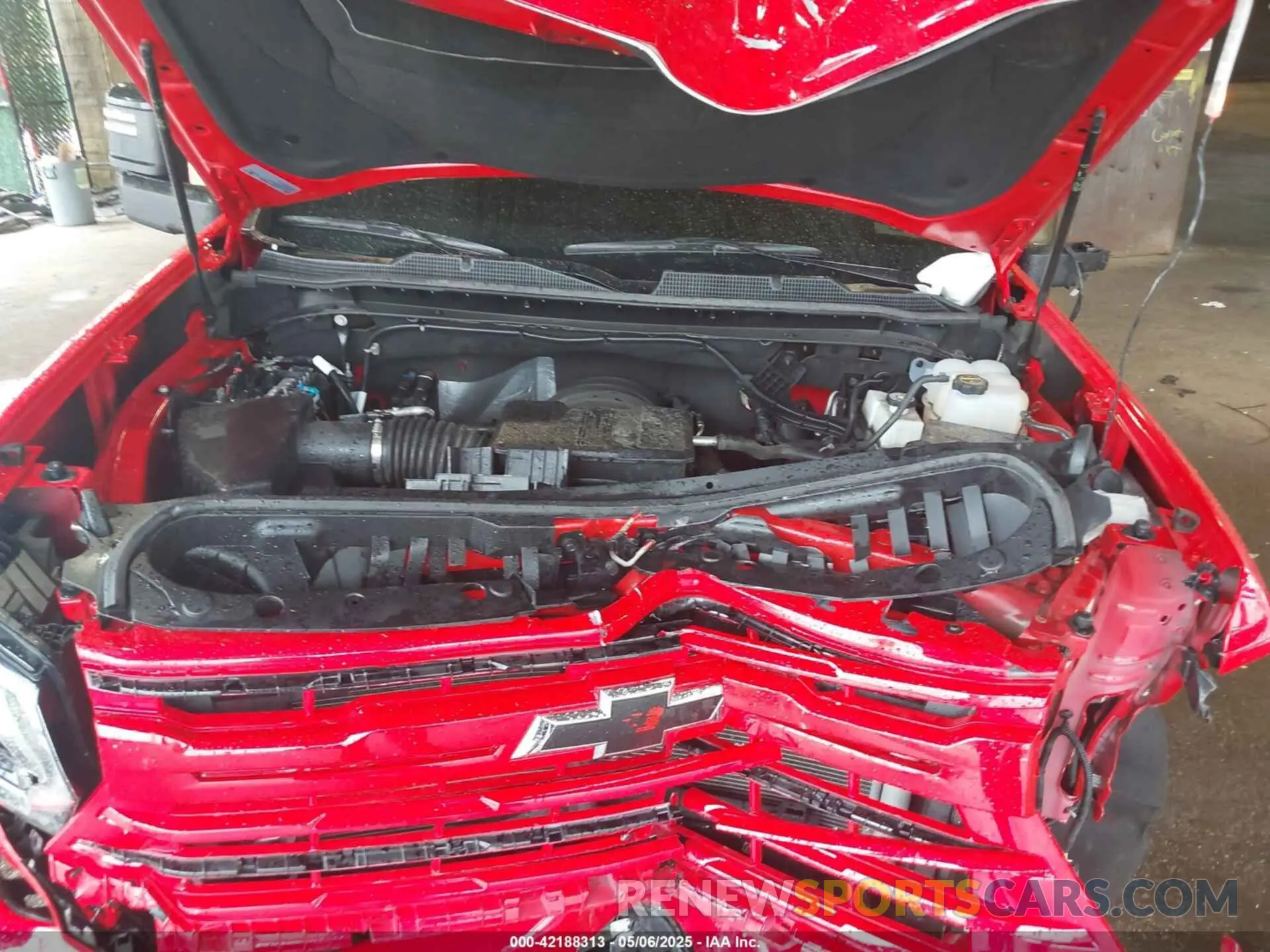 10 Photograph of a damaged car 2GC4YNE75R1237713 CHEVROLET SILVERADO 2500HD 2024