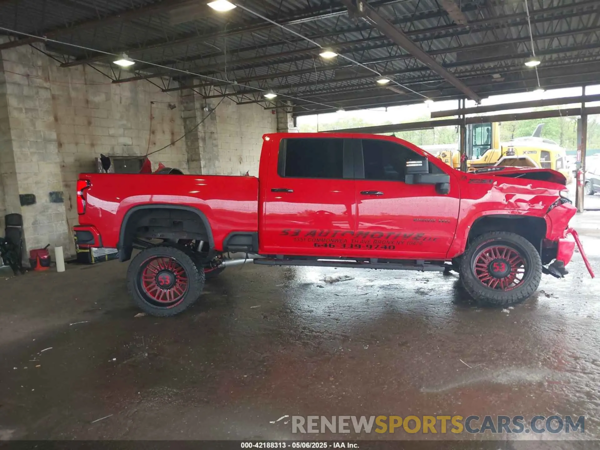 13 Photograph of a damaged car 2GC4YNE75R1237713 CHEVROLET SILVERADO 2500HD 2024