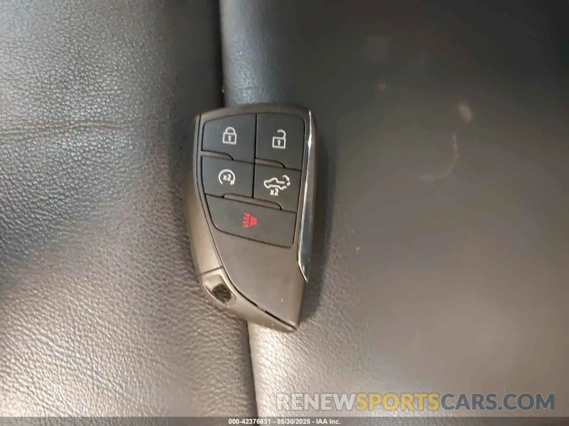 10 Photograph of a damaged car 2GC4YNE76R1221794 CHEVROLET SILVERADO 2500HD 2024