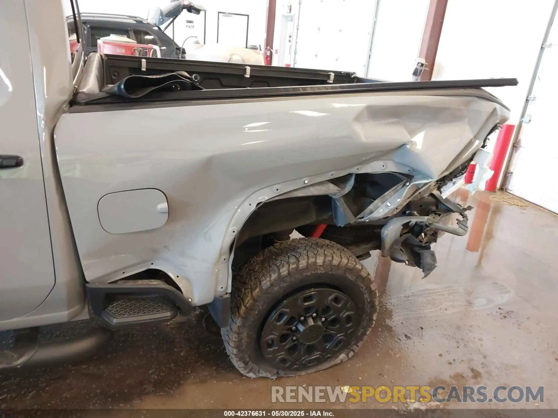 11 Photograph of a damaged car 2GC4YNE76R1221794 CHEVROLET SILVERADO 2500HD 2024