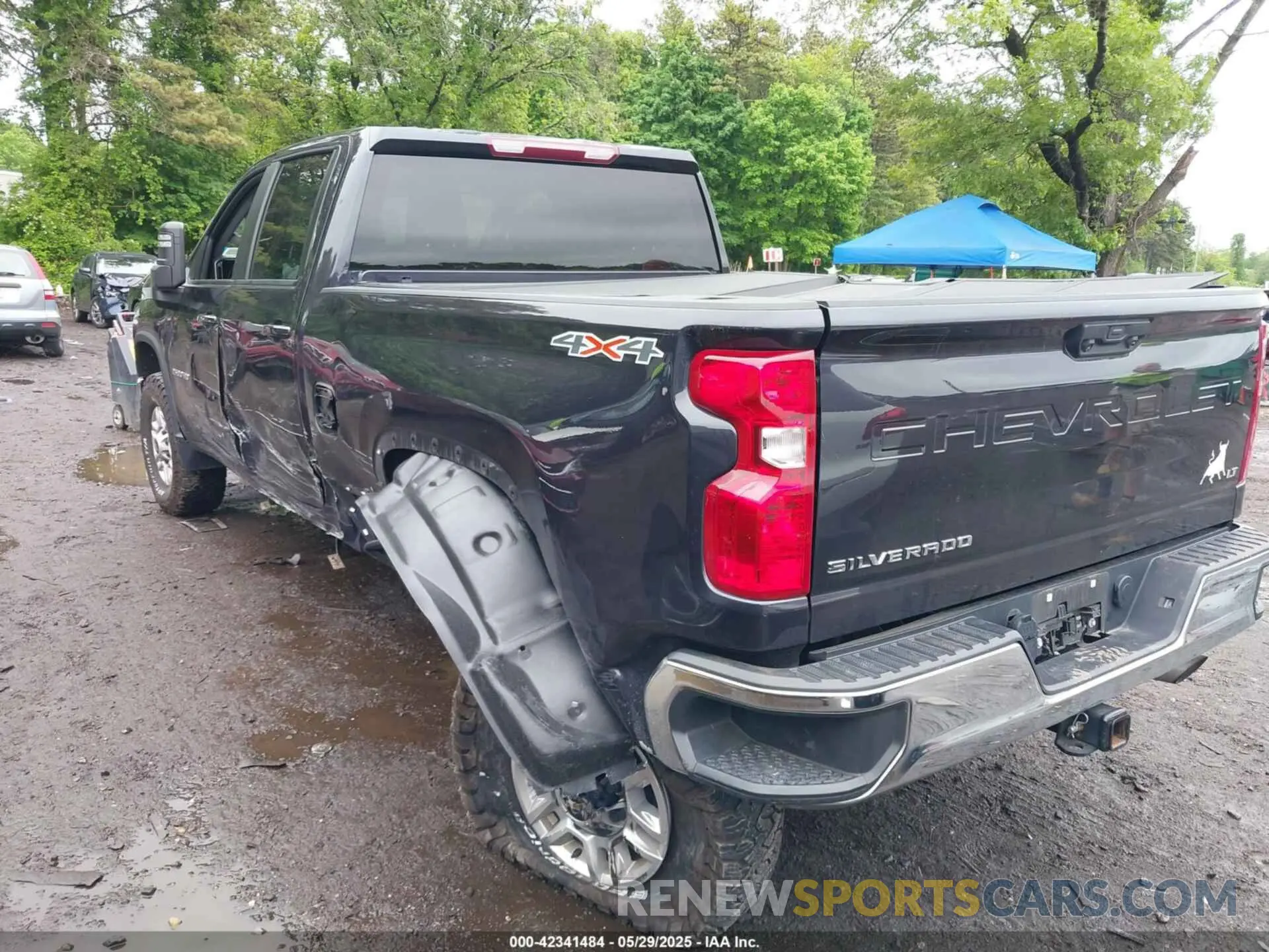 3 Photograph of a damaged car 2GC4YNE77R1108226 CHEVROLET SILVERADO 2500HD 2024