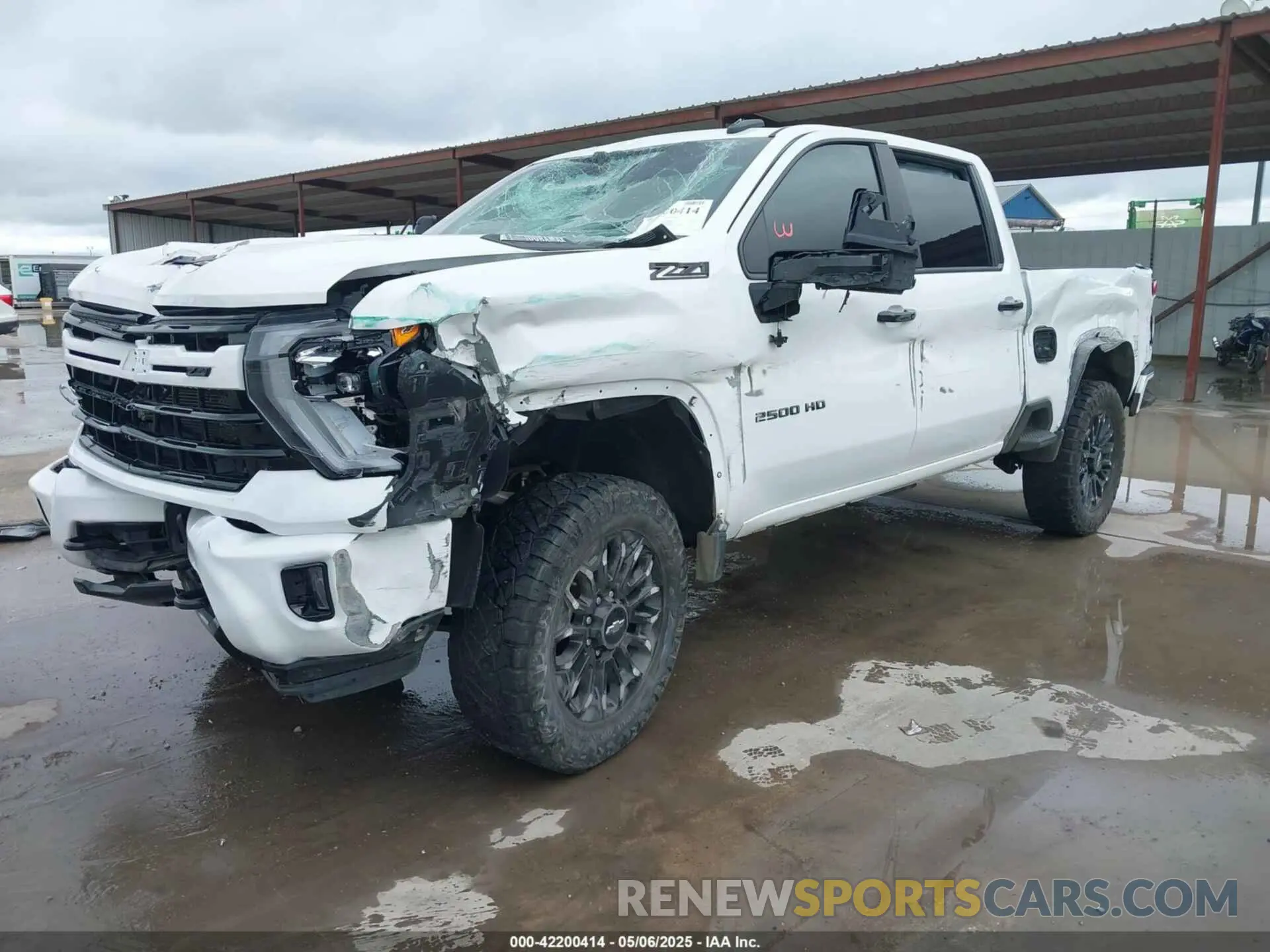 2 Photograph of a damaged car 2GC4YNEY1R1181424 CHEVROLET SILVERADO 2500HD 2024