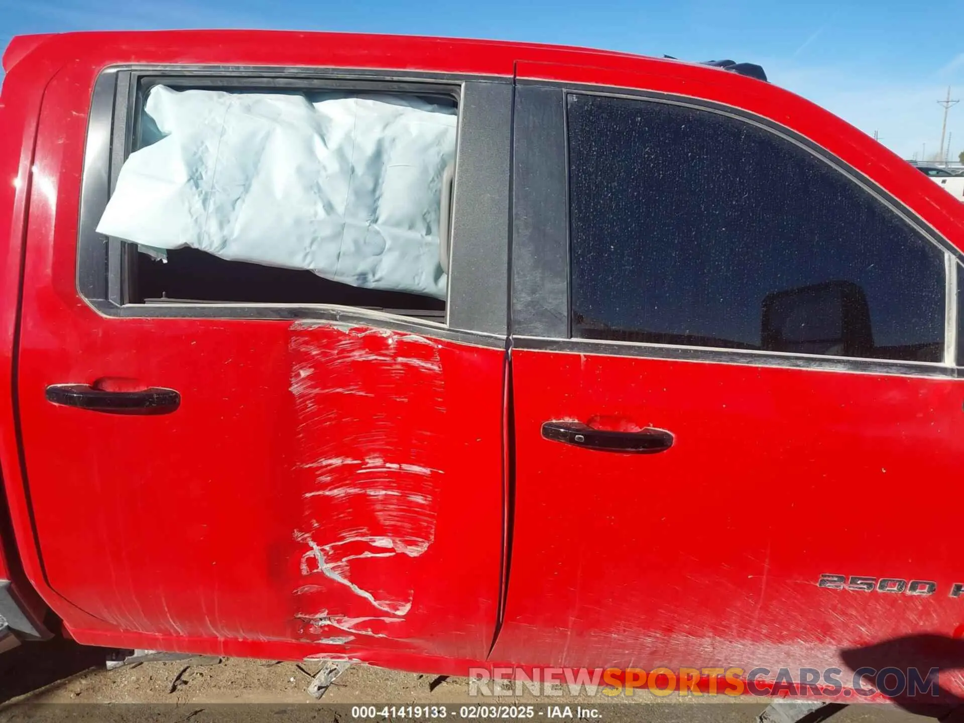 13 Photograph of a damaged car 2GC4YNEY2R1236740 CHEVROLET SILVERADO 2500HD 2024