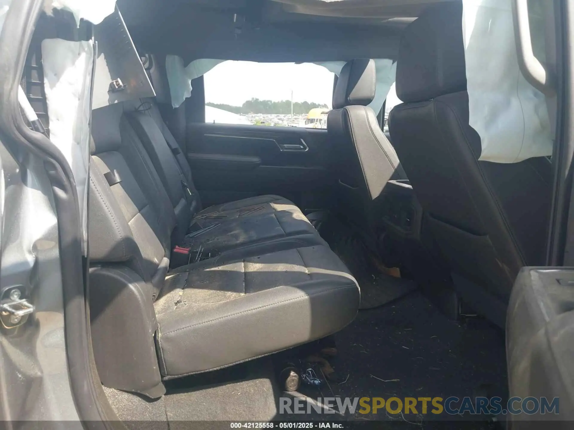 5 Photograph of a damaged car 2GC4YNEY3R1116767 CHEVROLET SILVERADO 2500HD 2024