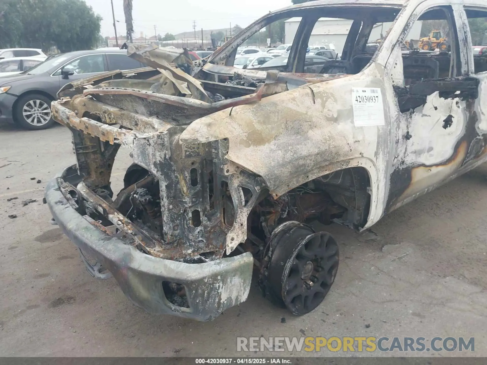 6 Photograph of a damaged car 2GC4YNEY8R1122614 CHEVROLET SILVERADO 2500HD 2024