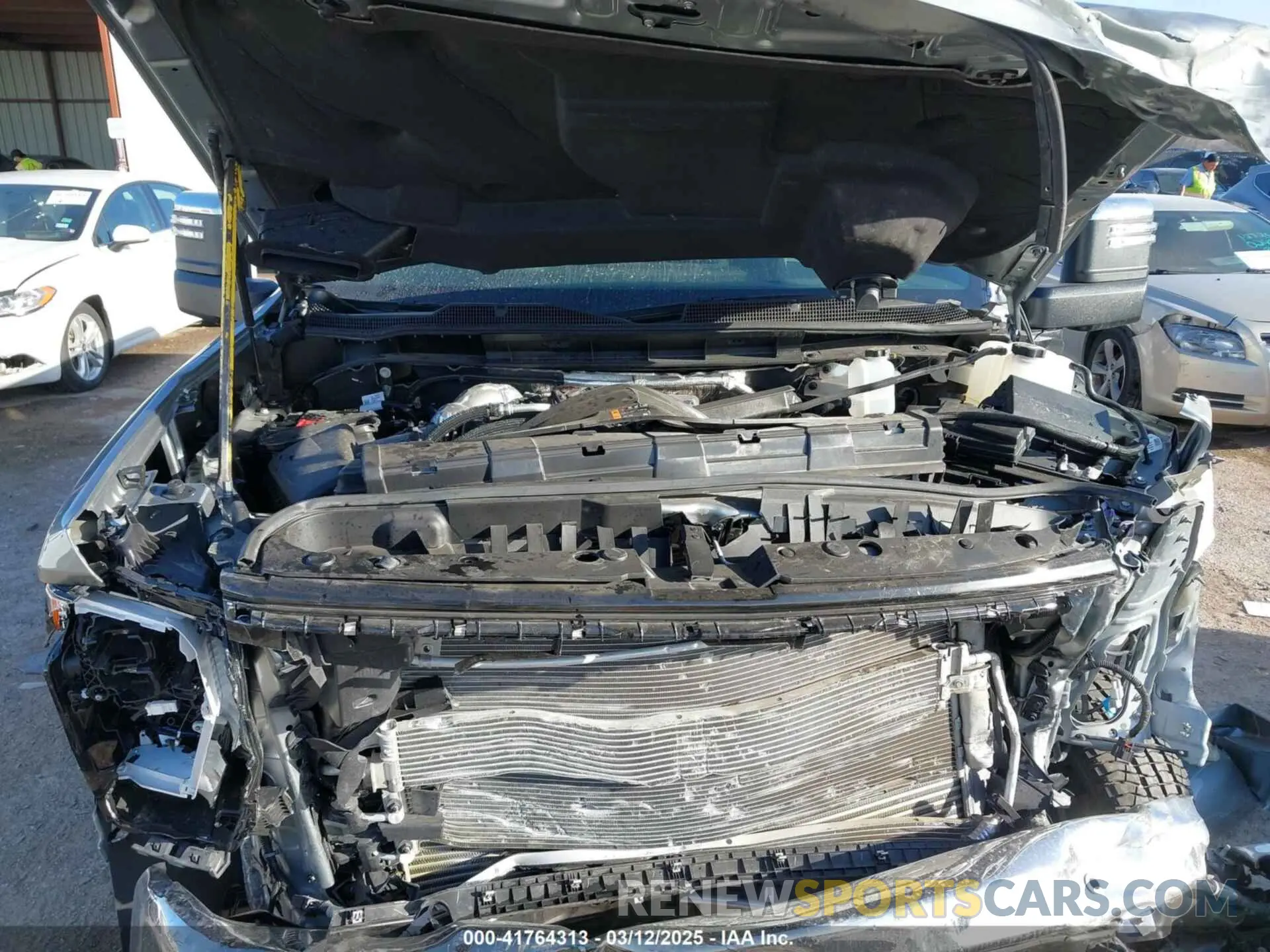 10 Photograph of a damaged car 2GC4YPEY1R1107948 CHEVROLET SILVERADO 2500HD 2024
