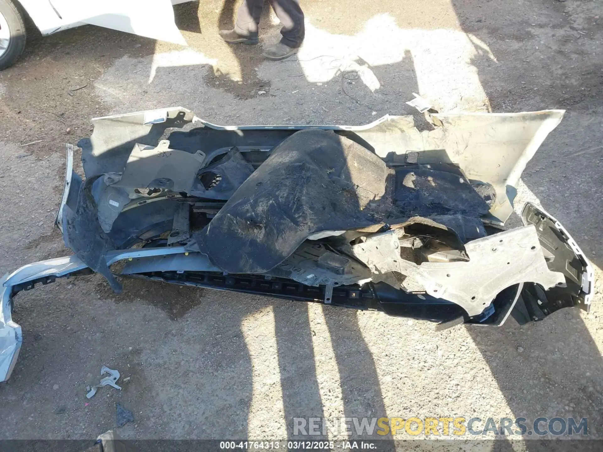 12 Photograph of a damaged car 2GC4YPEY1R1107948 CHEVROLET SILVERADO 2500HD 2024