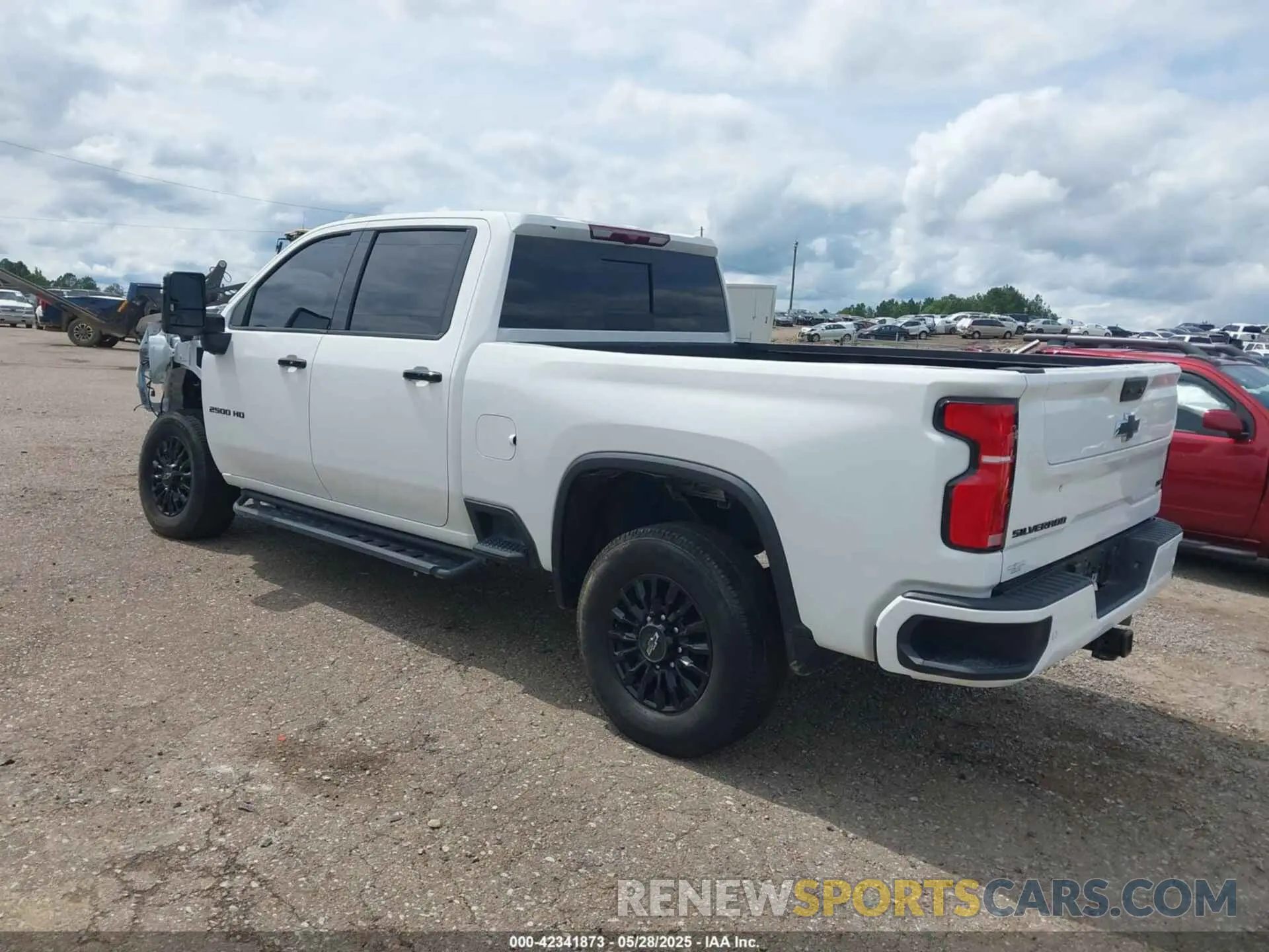 3 Photograph of a damaged car 2GC4YPEY2R1202096 CHEVROLET SILVERADO 2500HD 2024