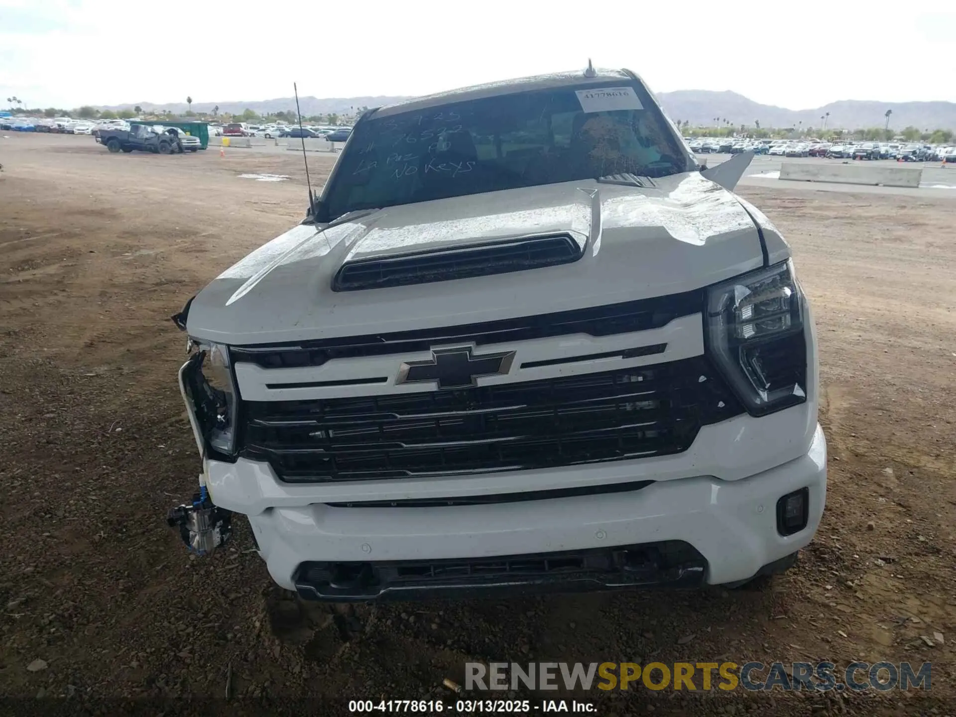 12 Photograph of a damaged car 2GC4YPEY6R1259000 CHEVROLET SILVERADO 2500HD 2024