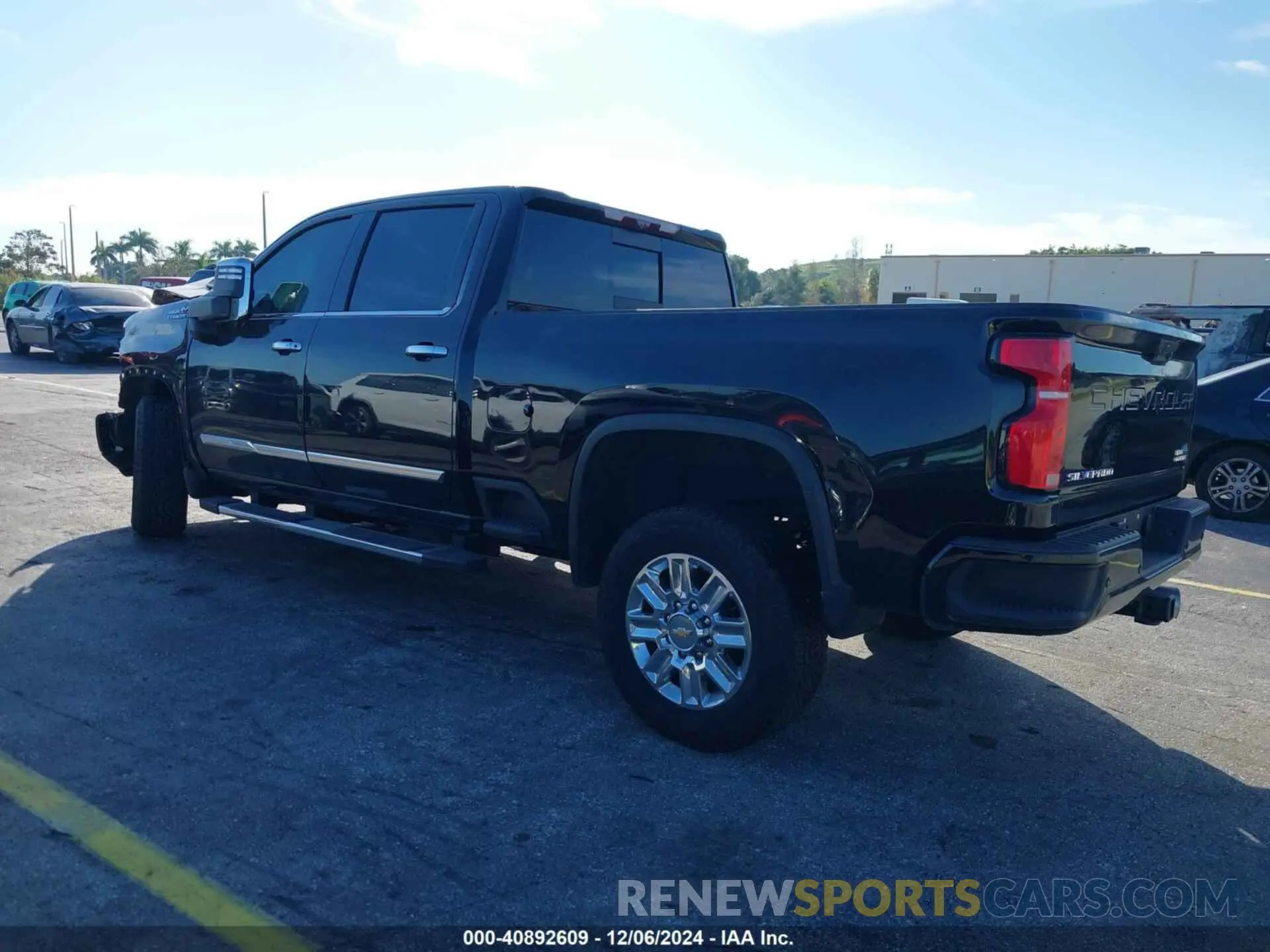 3 Photograph of a damaged car 2GC4YREY2R1109932 CHEVROLET SILVERADO 2500HD 2024