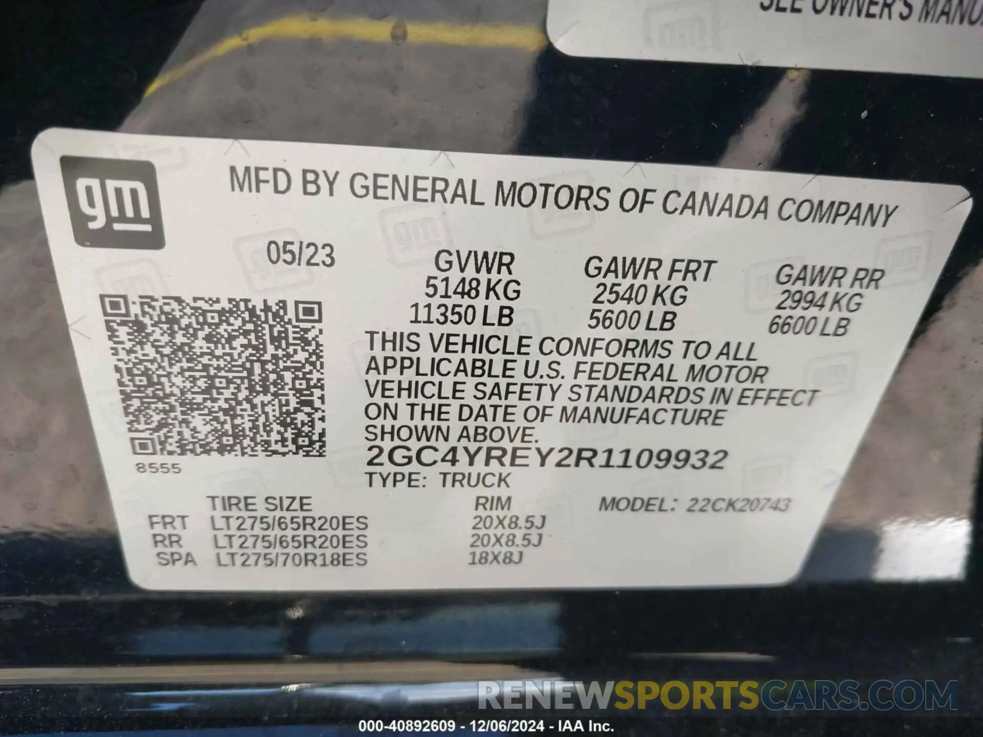 8 Photograph of a damaged car 2GC4YREY2R1109932 CHEVROLET SILVERADO 2500HD 2024