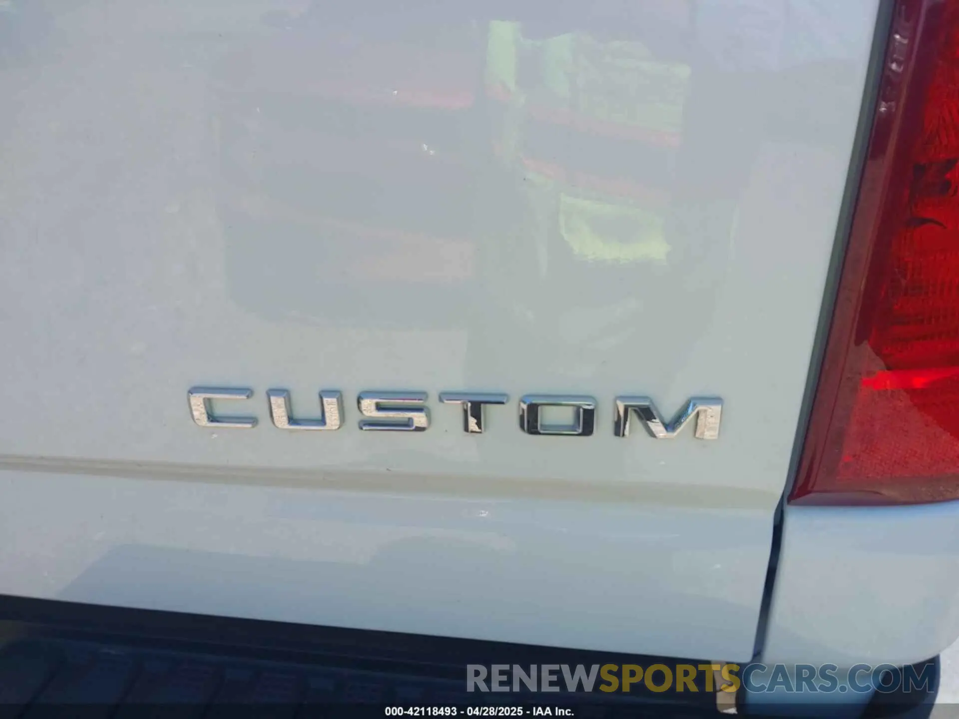 21 Photograph of a damaged car 1GC4KME79SF145305 CHEVROLET SILVERADO 2500HD 2025