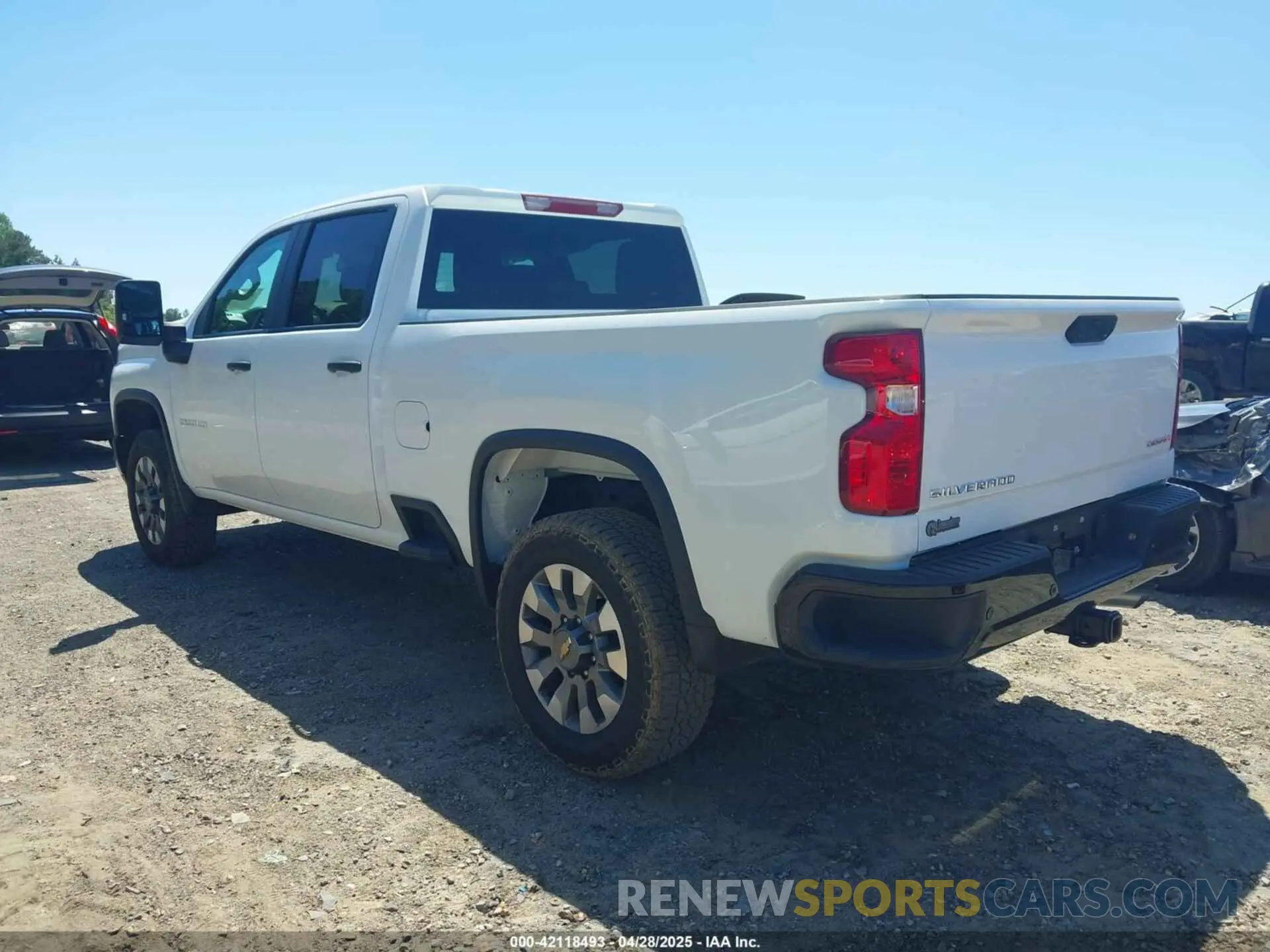3 Photograph of a damaged car 1GC4KME79SF145305 CHEVROLET SILVERADO 2500HD 2025