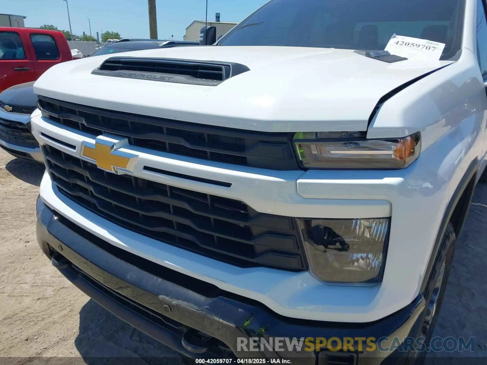 12 Photograph of a damaged car 1GC4KMEY4SF159489 CHEVROLET SILVERADO 2500HD 2025