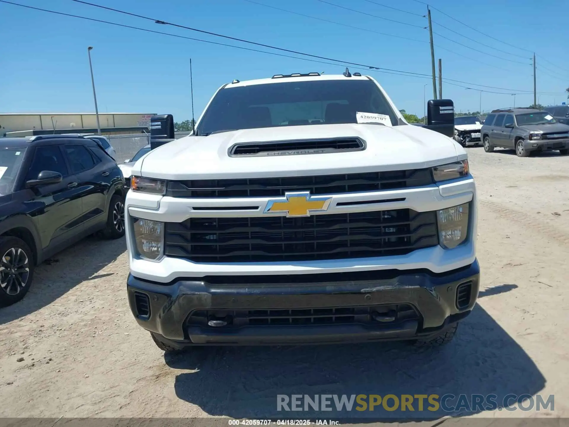 13 Photograph of a damaged car 1GC4KMEY4SF159489 CHEVROLET SILVERADO 2500HD 2025